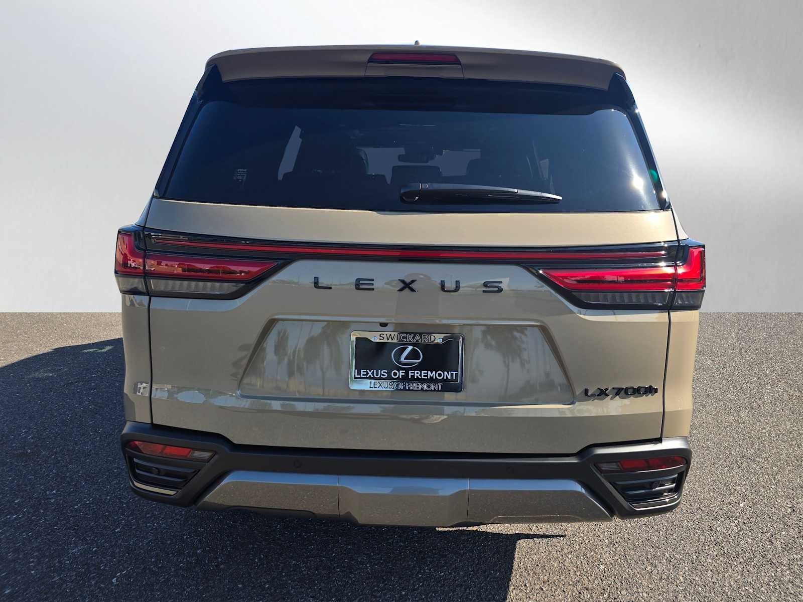 2025 Lexus LX Overtrail