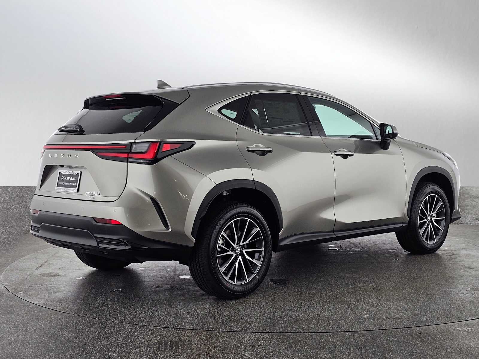 2026 Lexus NX 350h PREMIUM