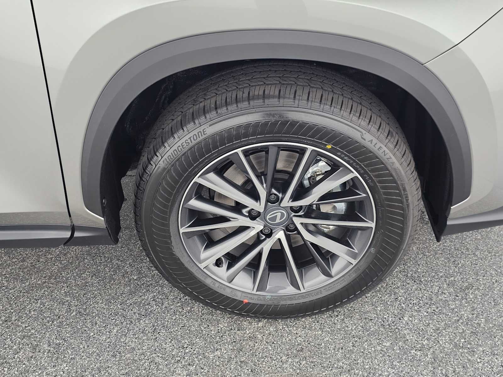 2026 Lexus NX 350h PREMIUM