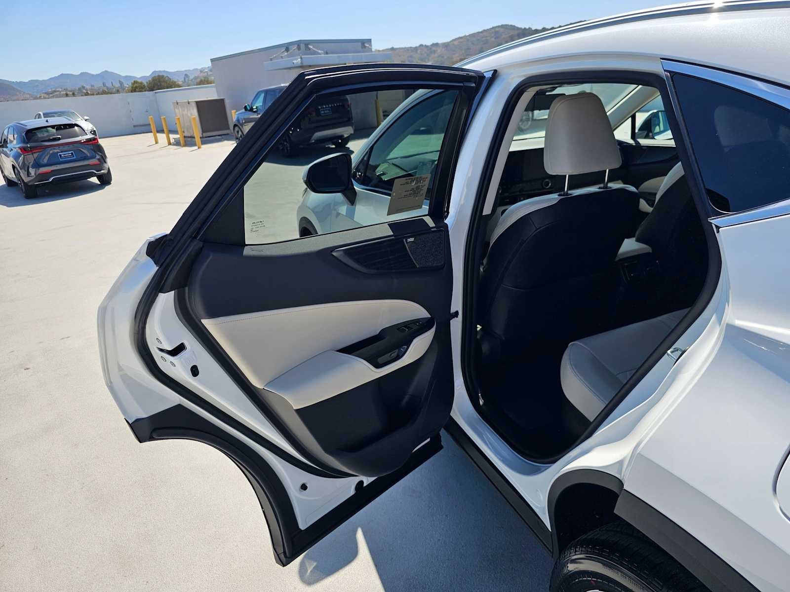2026 Lexus NX 350h LUXURY AWD