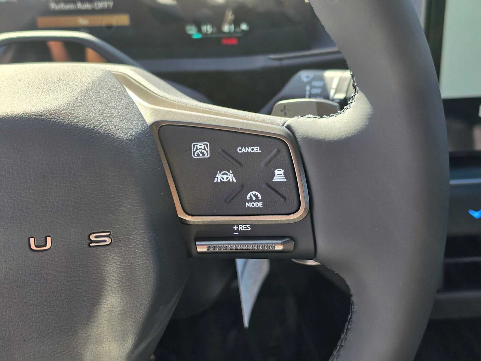 2026 Lexus ES 350e PREMIUM