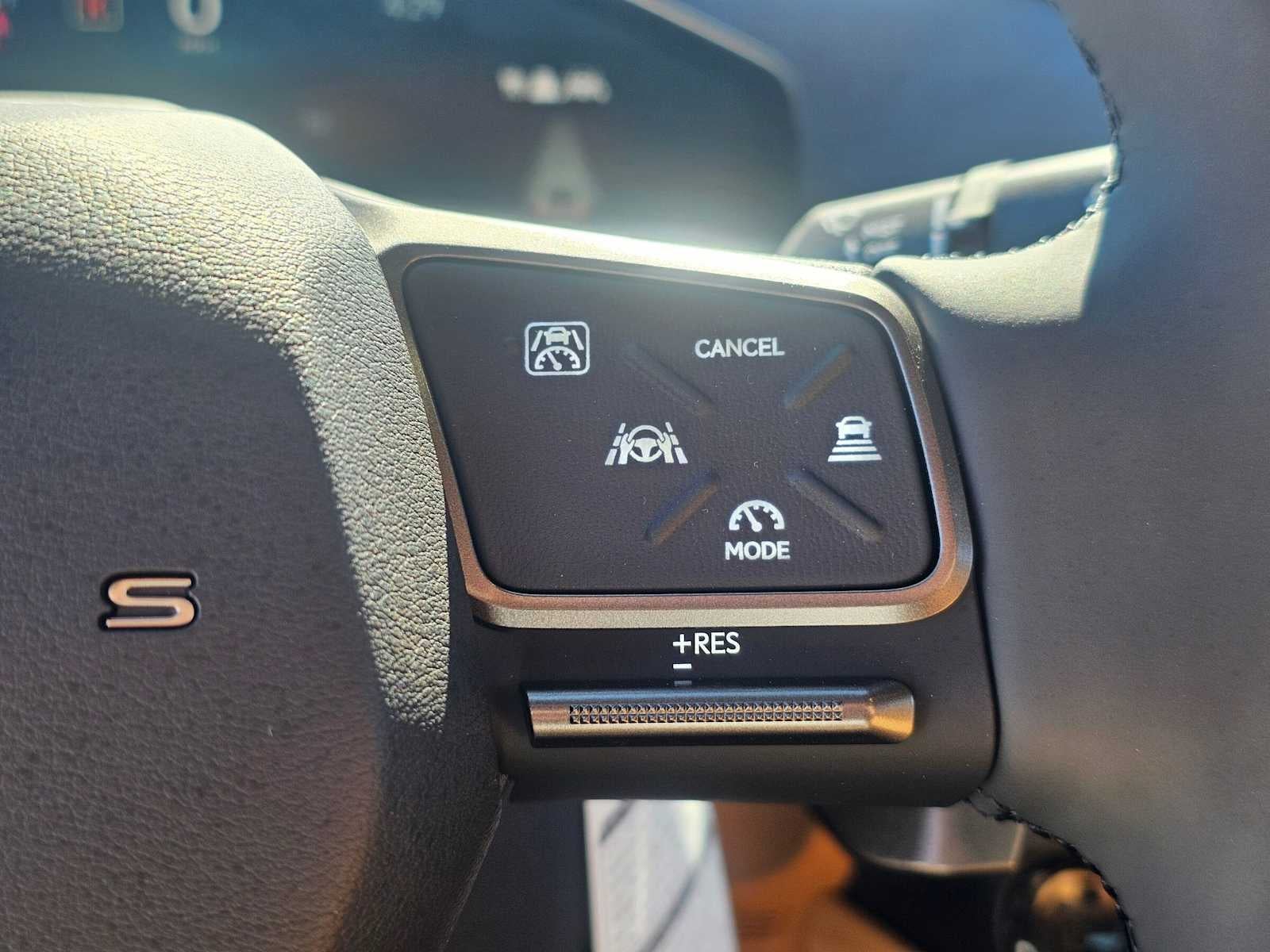 2026 Lexus ES 350e PREMIUM