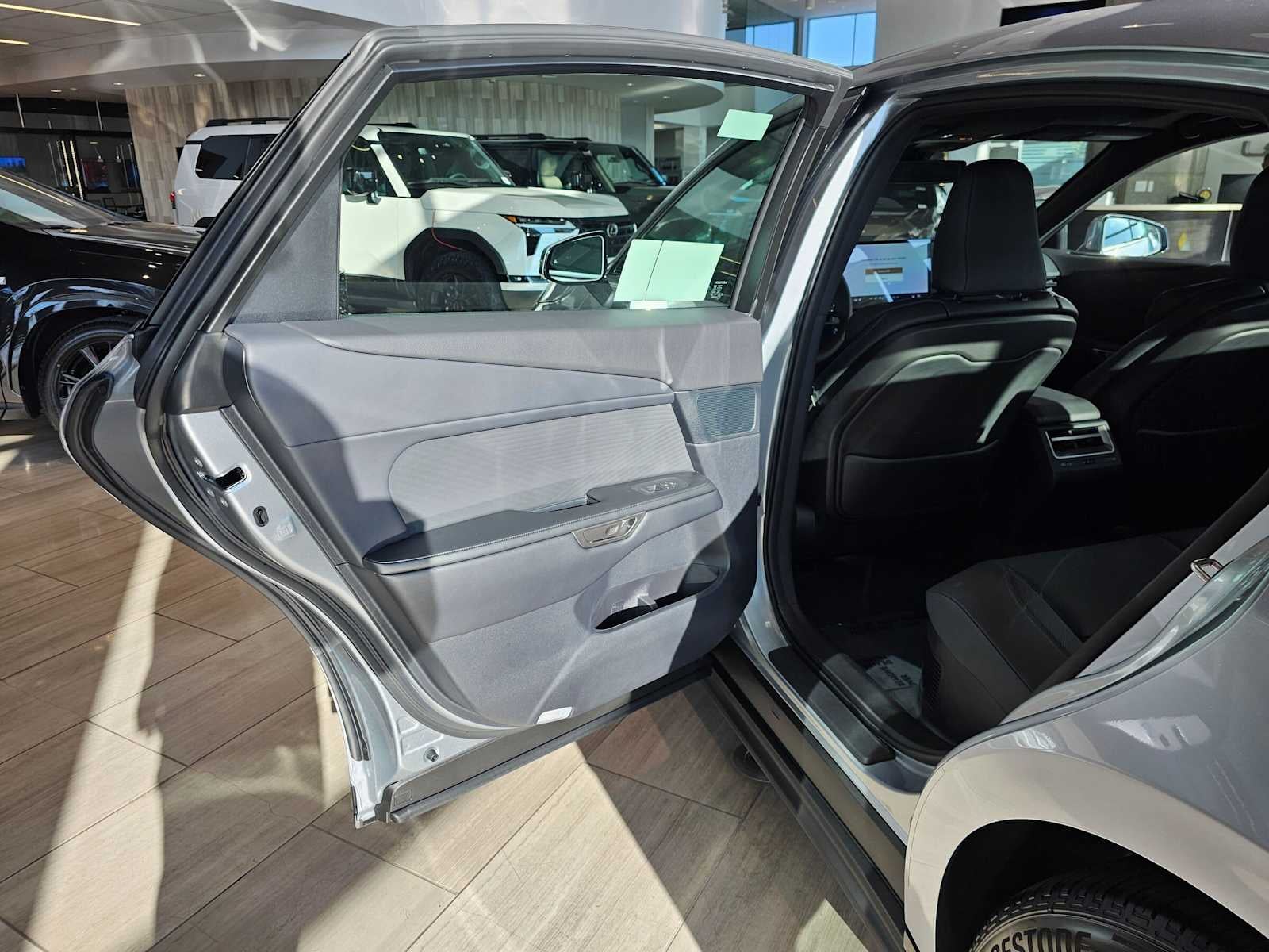 2026 Lexus ES 350h PREMIUM