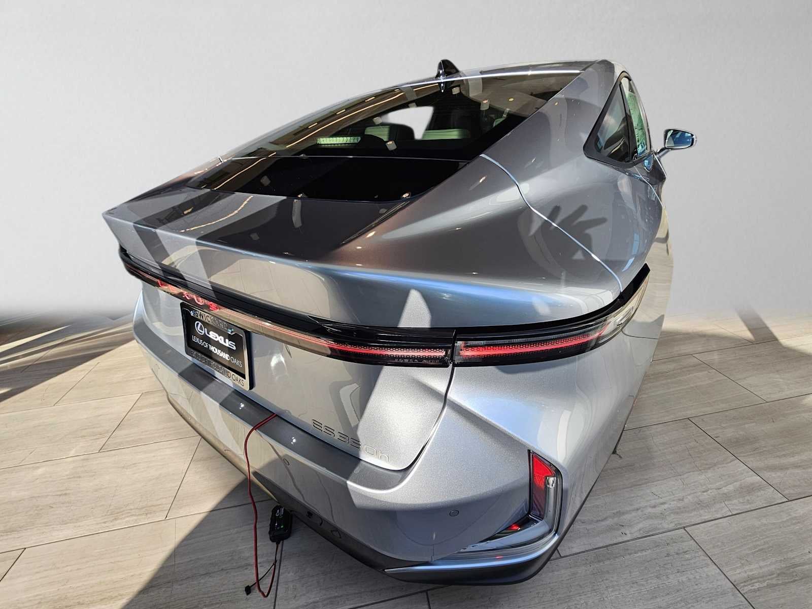2026 Lexus ES 350h PREMIUM