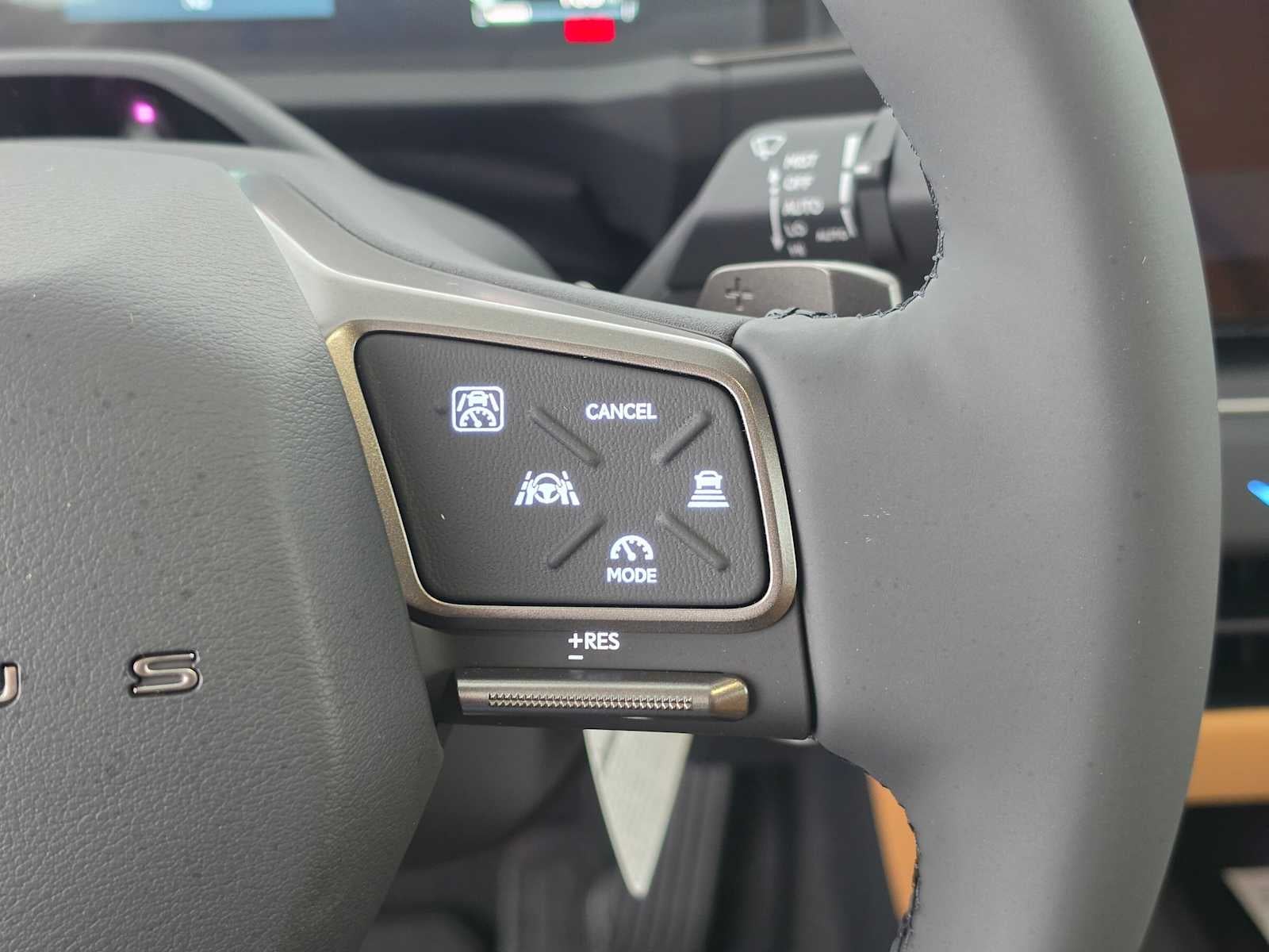 2026 Lexus ES 350h Premium