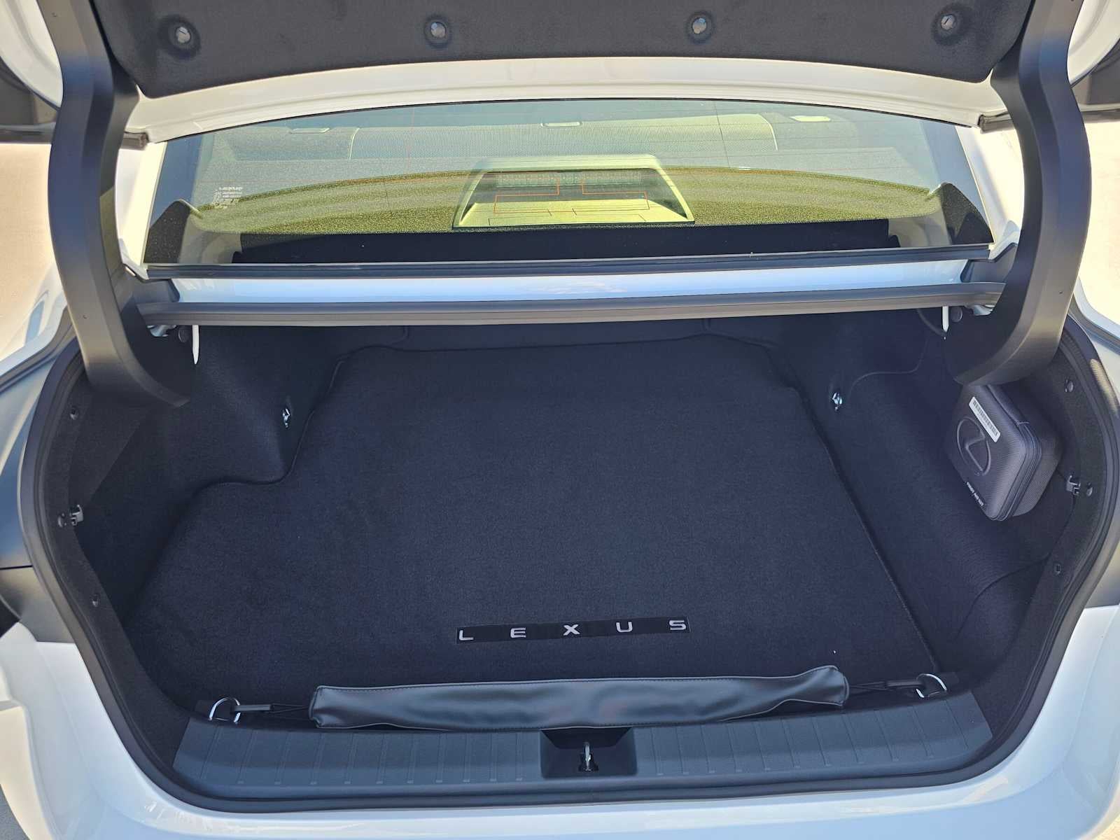 2026 Lexus ES 350h PREMIUM