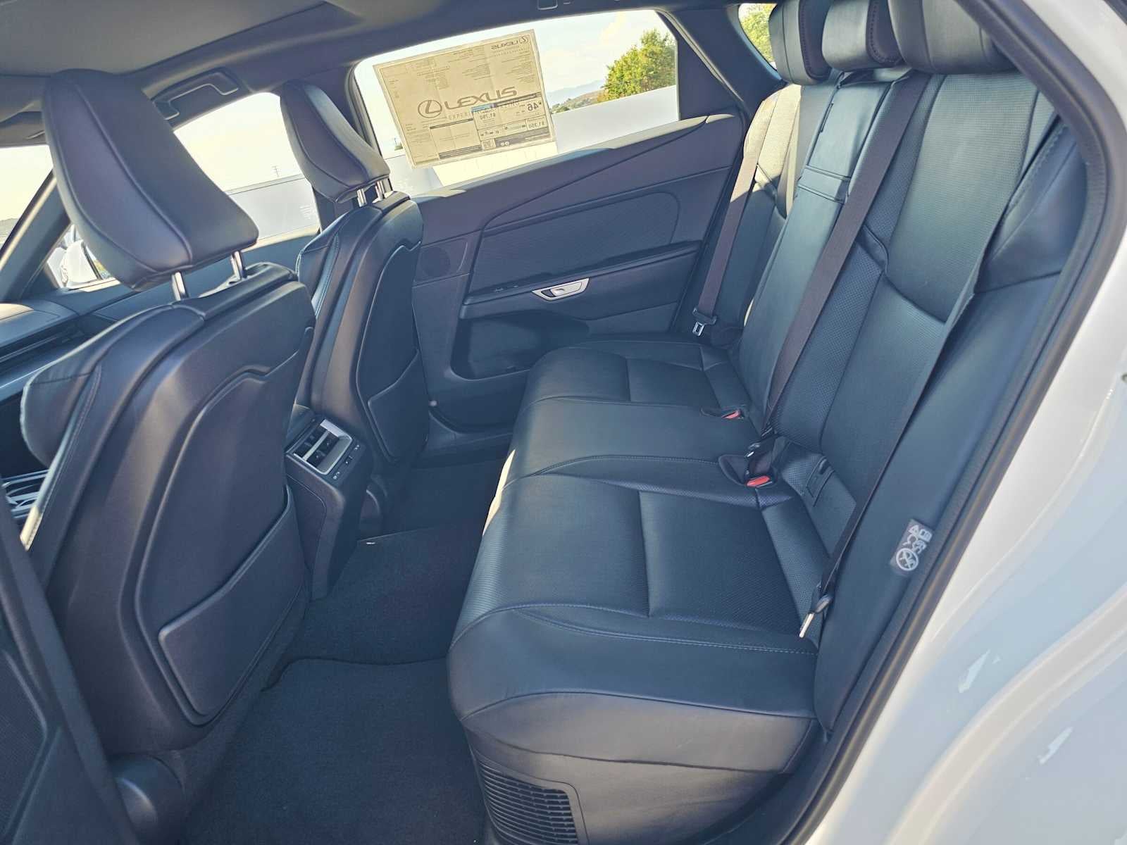 2026 Lexus ES 350h PREMIUM