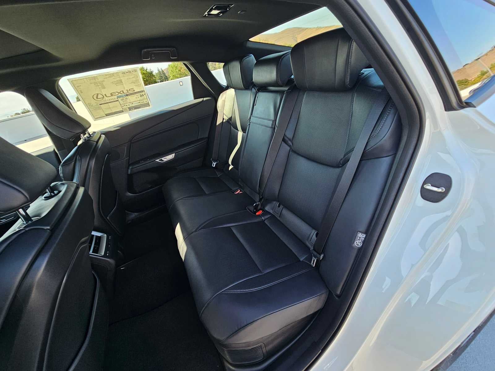 2026 Lexus ES 350h PREMIUM
