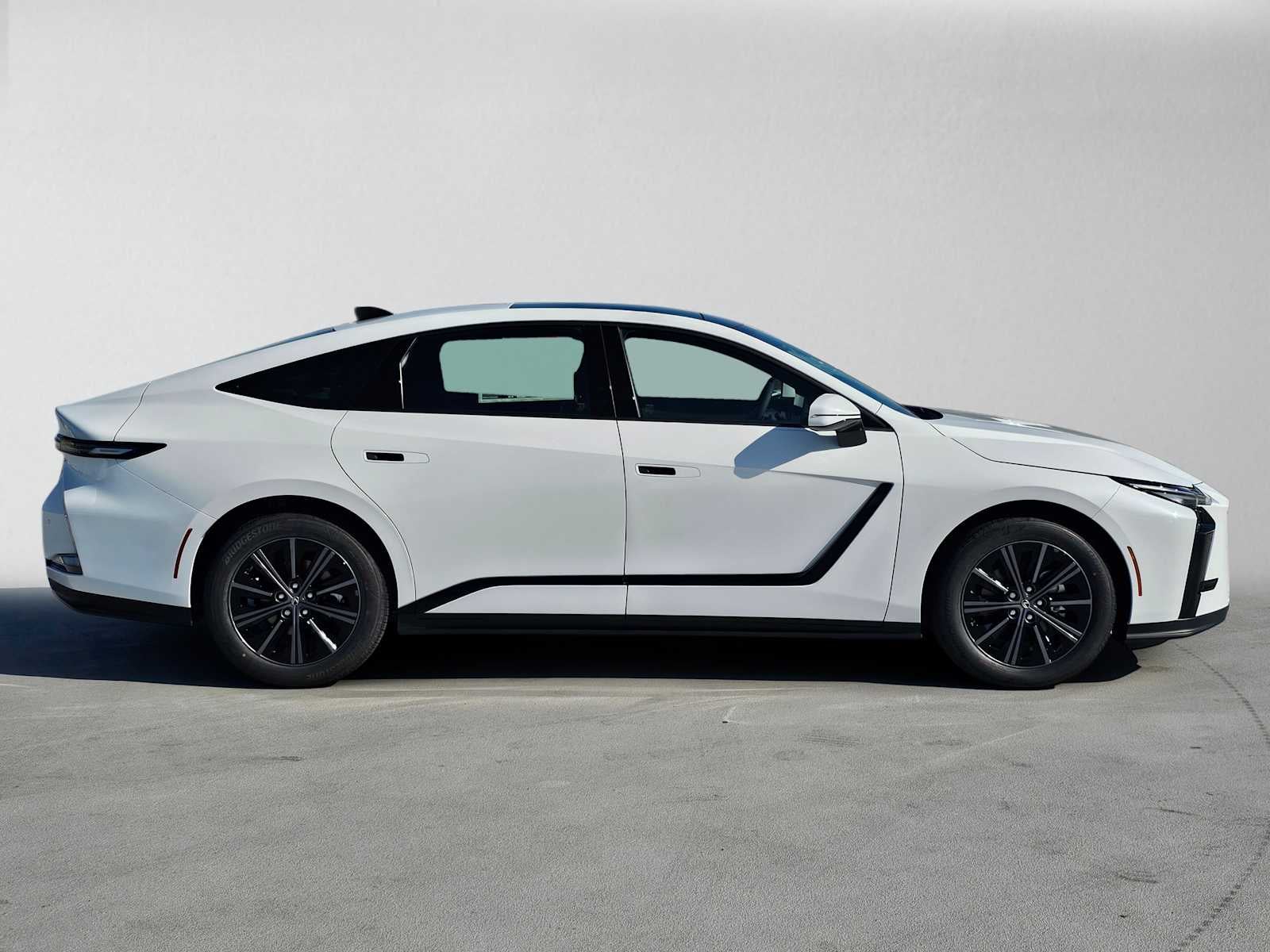 2026 Lexus ES 350h PREMIUM
