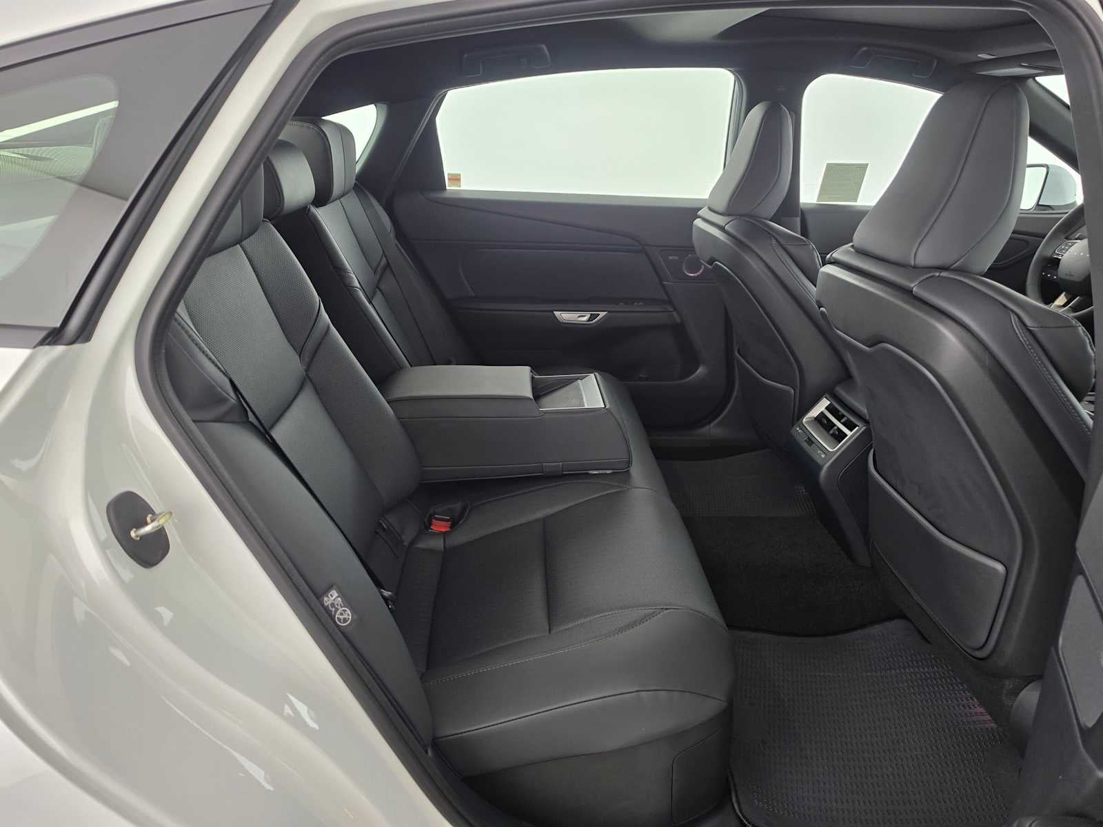 2026 Lexus ES 350h Premium+