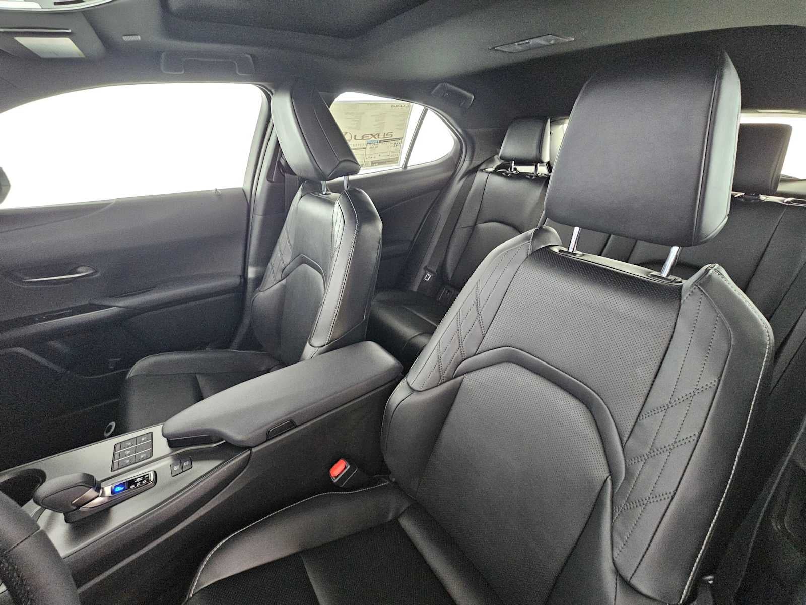 2026 Lexus UX 300h F SPORT DESIGN AWD