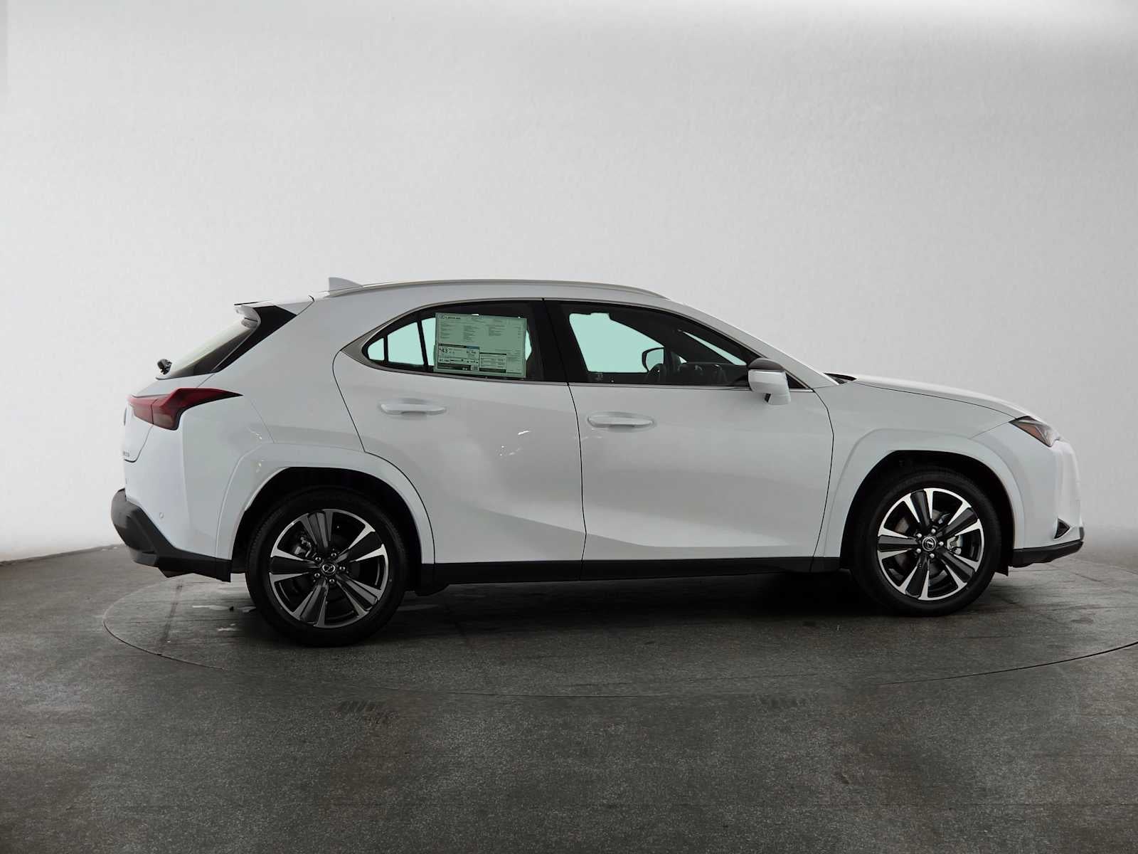 2026 Lexus UX 300h PREMIUM