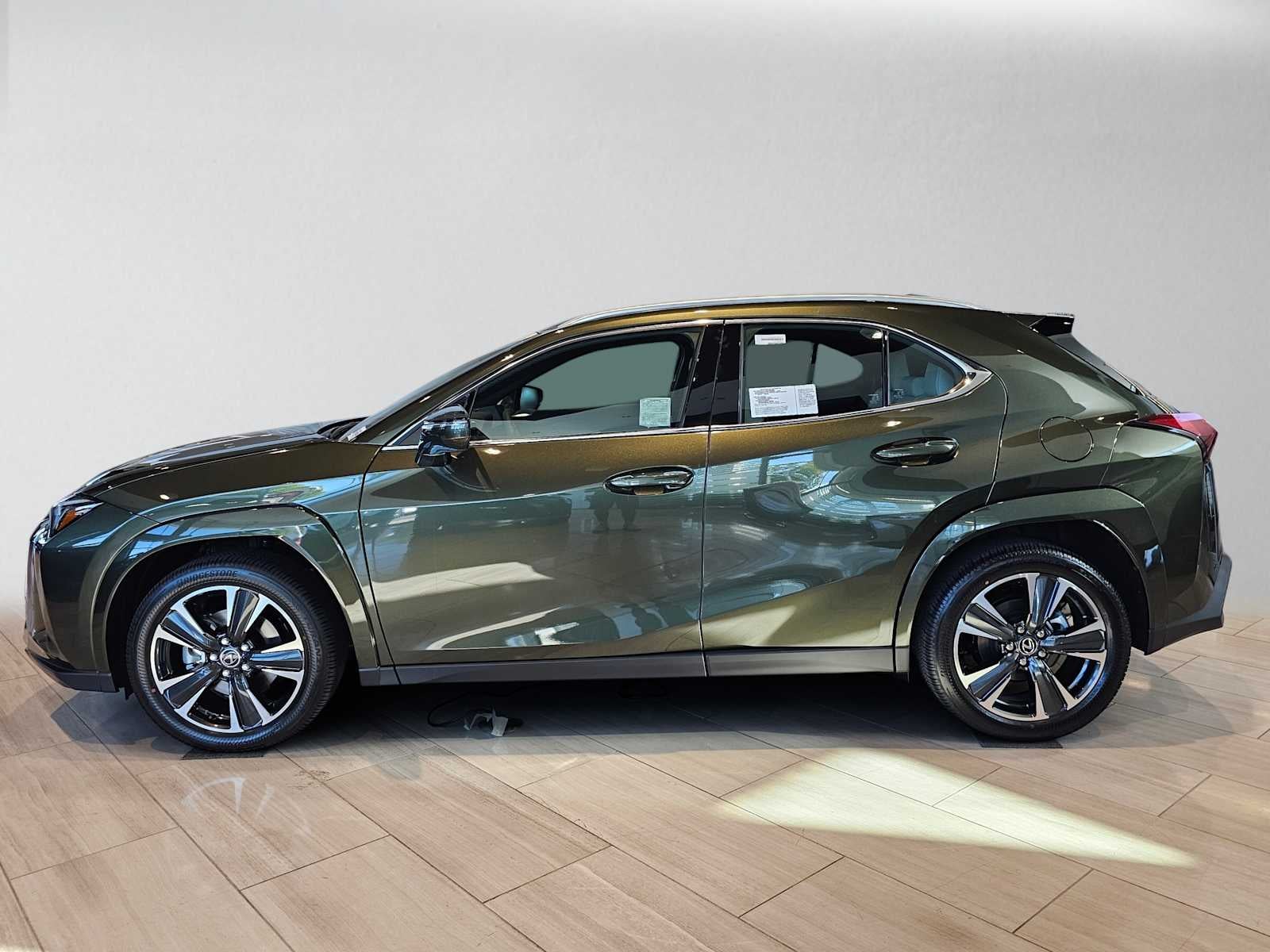 2026 Lexus UX 300h PREMIUM