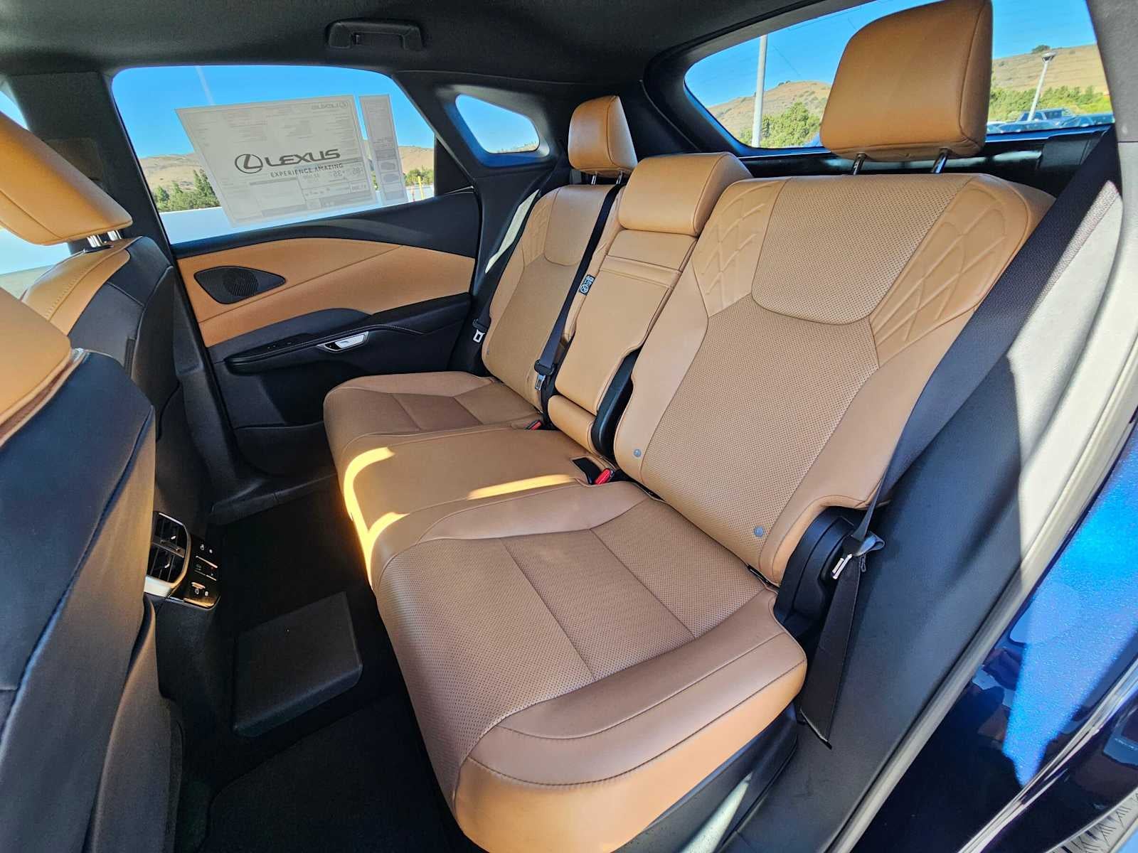 2026 Lexus RX 450h+ Premium