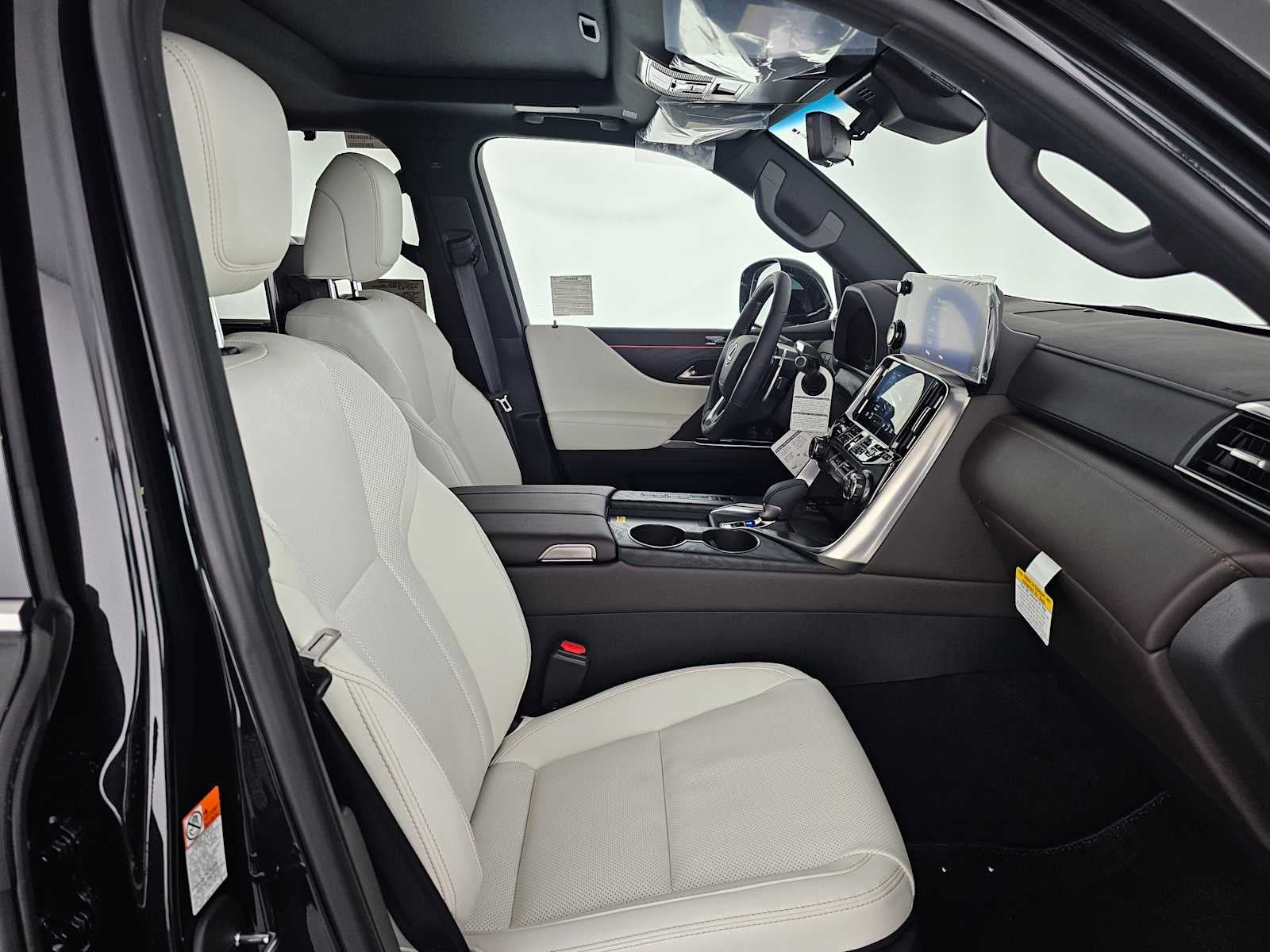 2026 Lexus LX 700h LUXURY