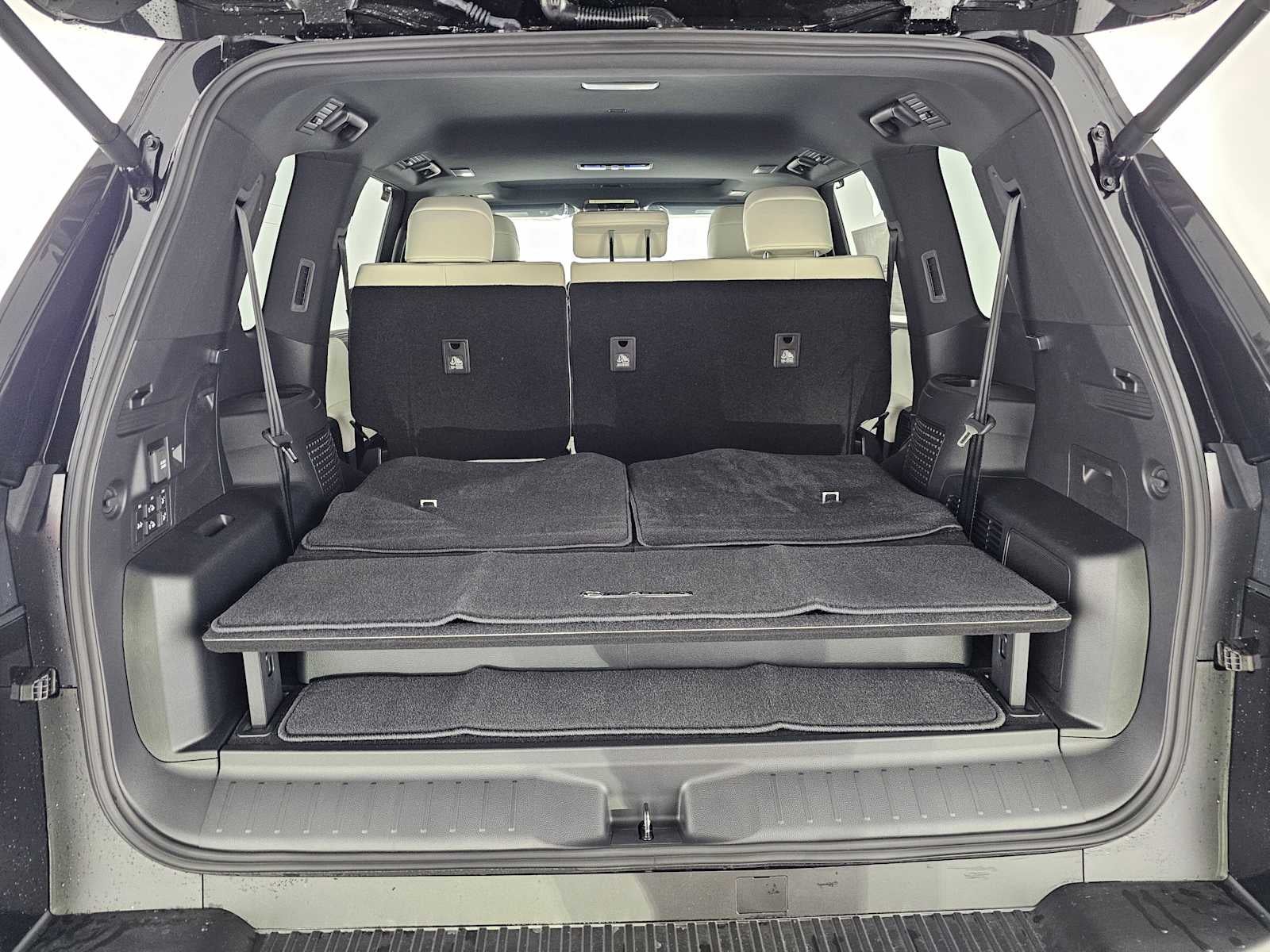 2026 Lexus LX 700h LUXURY