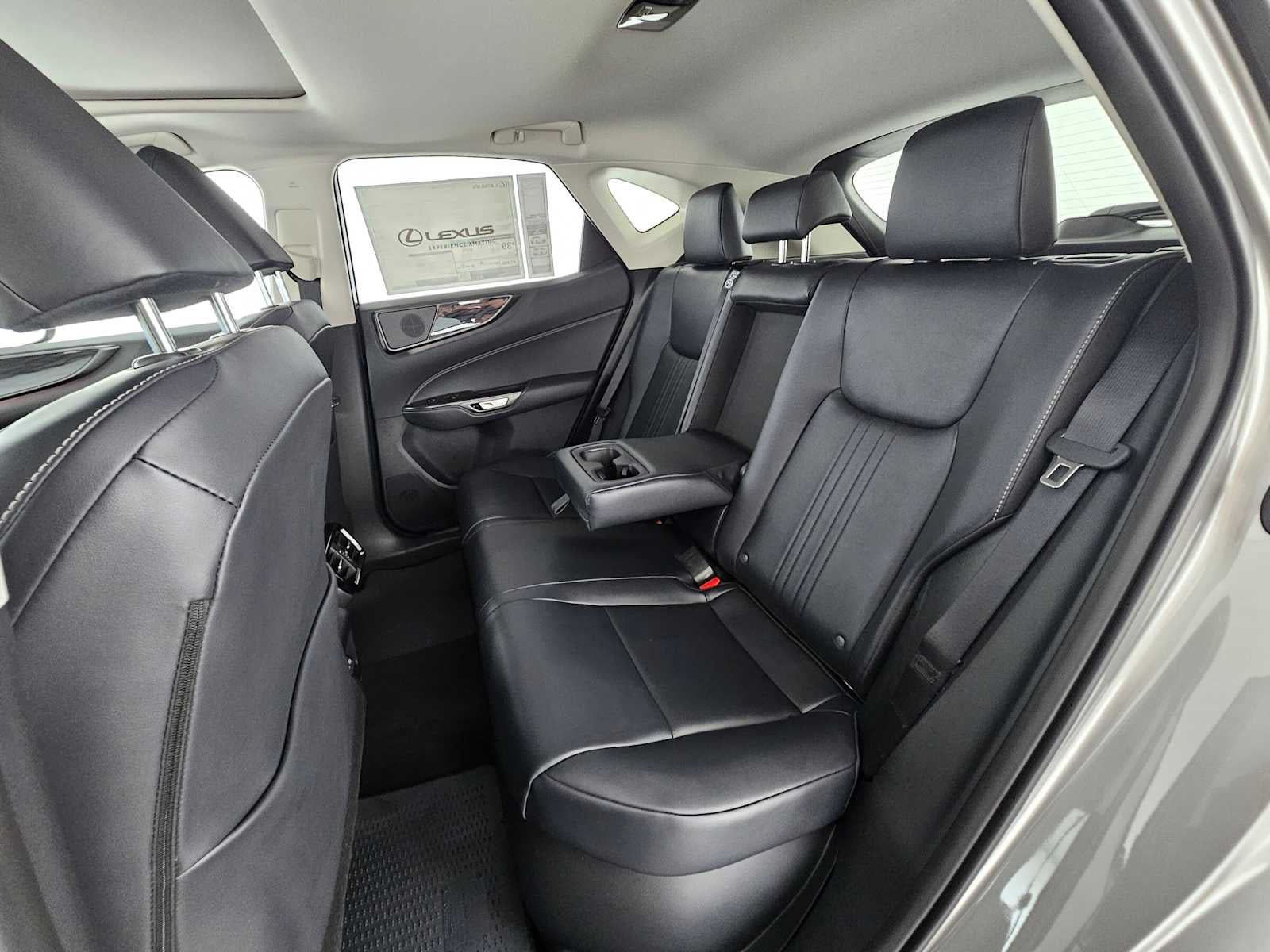 2026 Lexus NX 350h PREMIUM