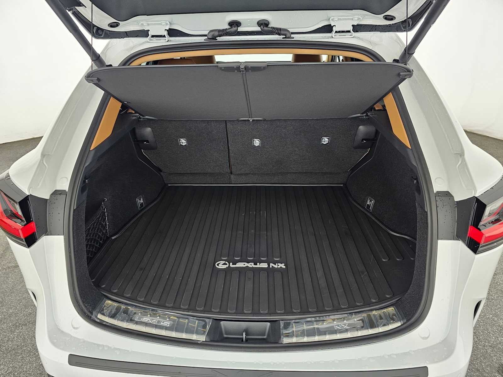 2026 Lexus NX 350h PREMIUM