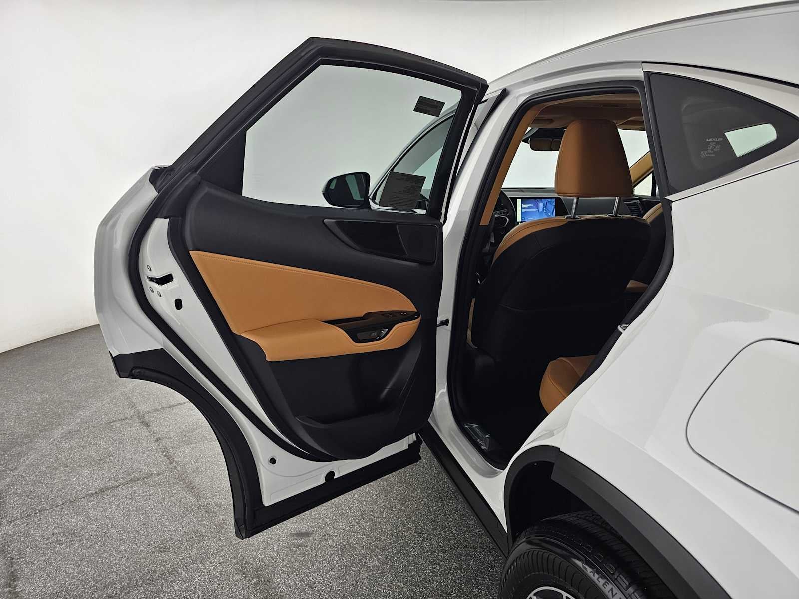 2026 Lexus NX 350h PREMIUM