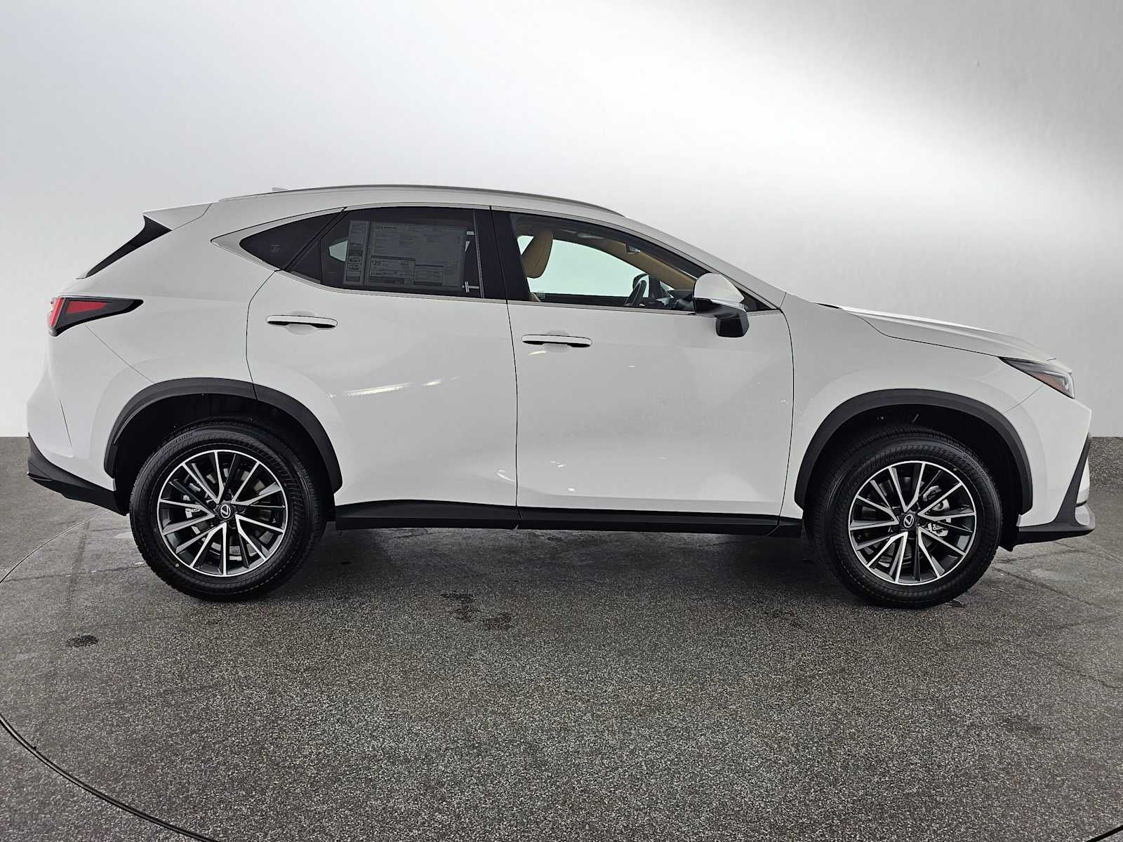 2026 Lexus NX 350h PREMIUM
