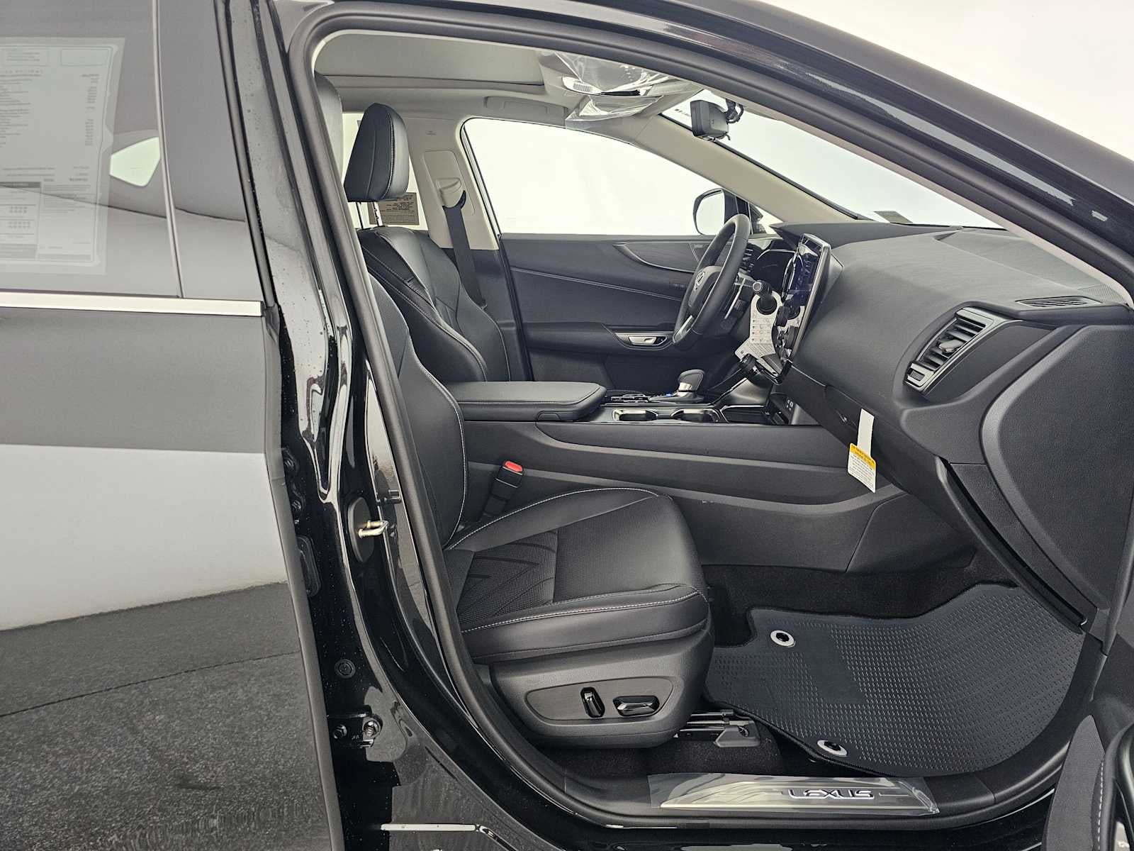 2026 Lexus NX 350h LUXURY AWD