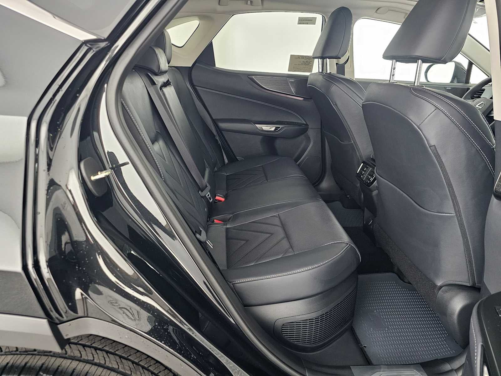 2026 Lexus NX 350h LUXURY AWD