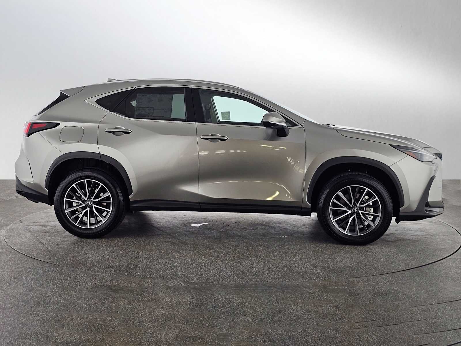 2026 Lexus NX 450h PREMIUM PLUS AWD