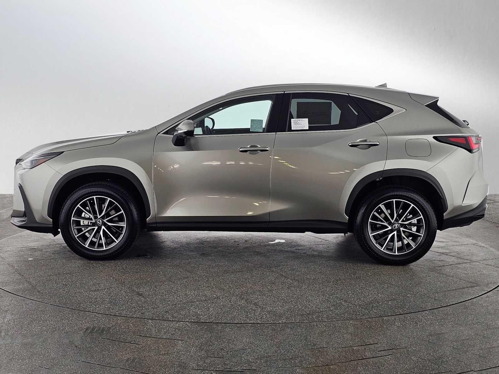 2026 Lexus NX 450h PREMIUM PLUS AWD