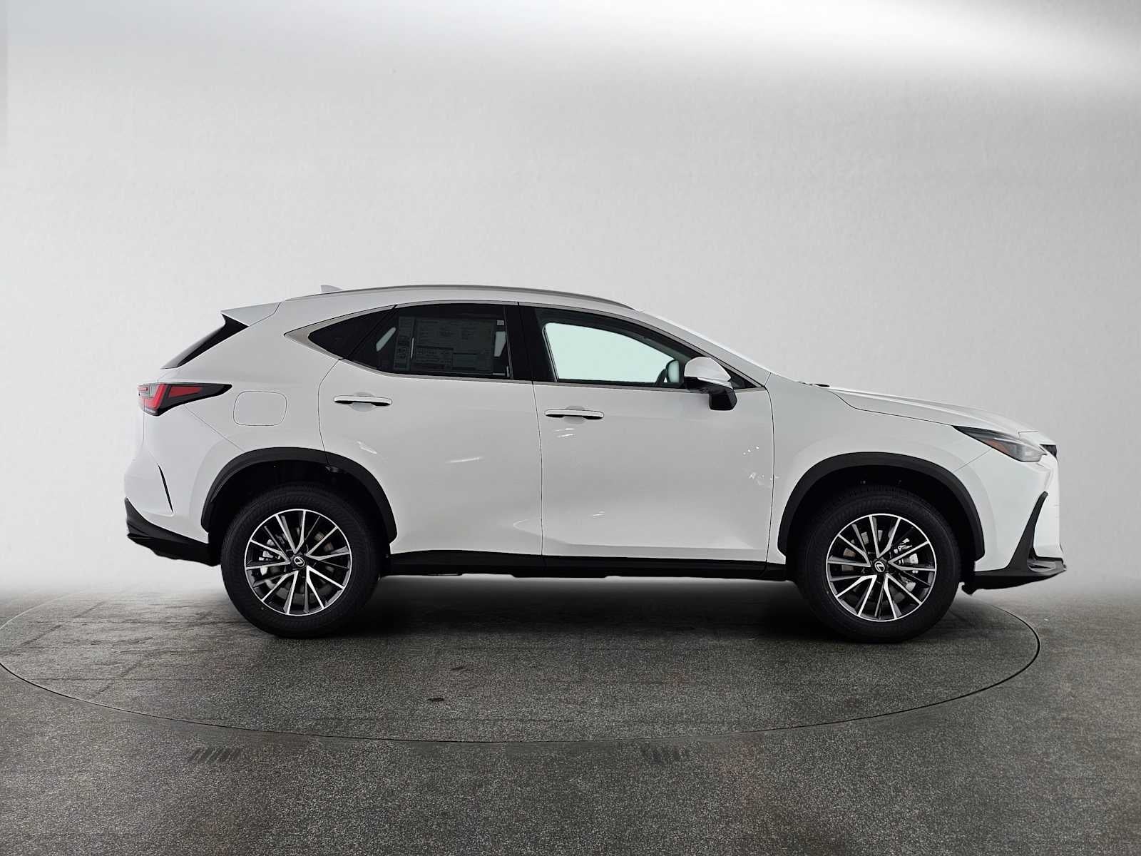 2026 Lexus NX 450h PREMIUM PLUS AWD