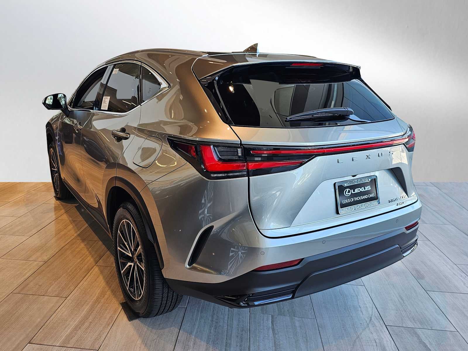 2026 Lexus NX 450h PREMIUM PLUS AWD