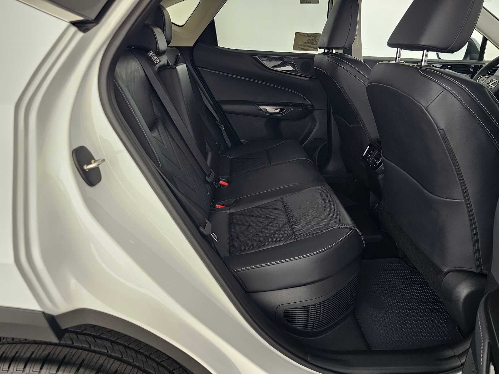 2026 Lexus NX 450h PREMIUM PLUS AWD