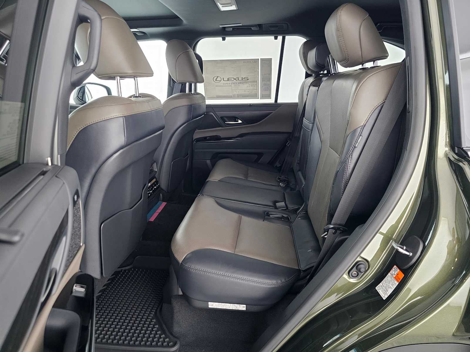 2026 Lexus LX 700h OVERTRAIL