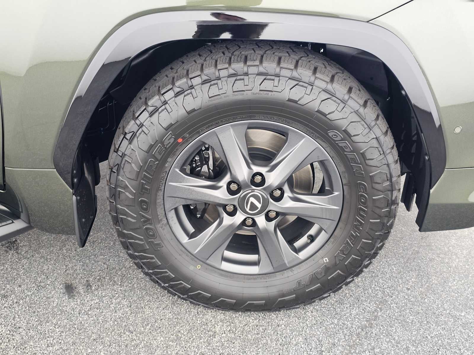 2026 Lexus LX 700h OVERTRAIL