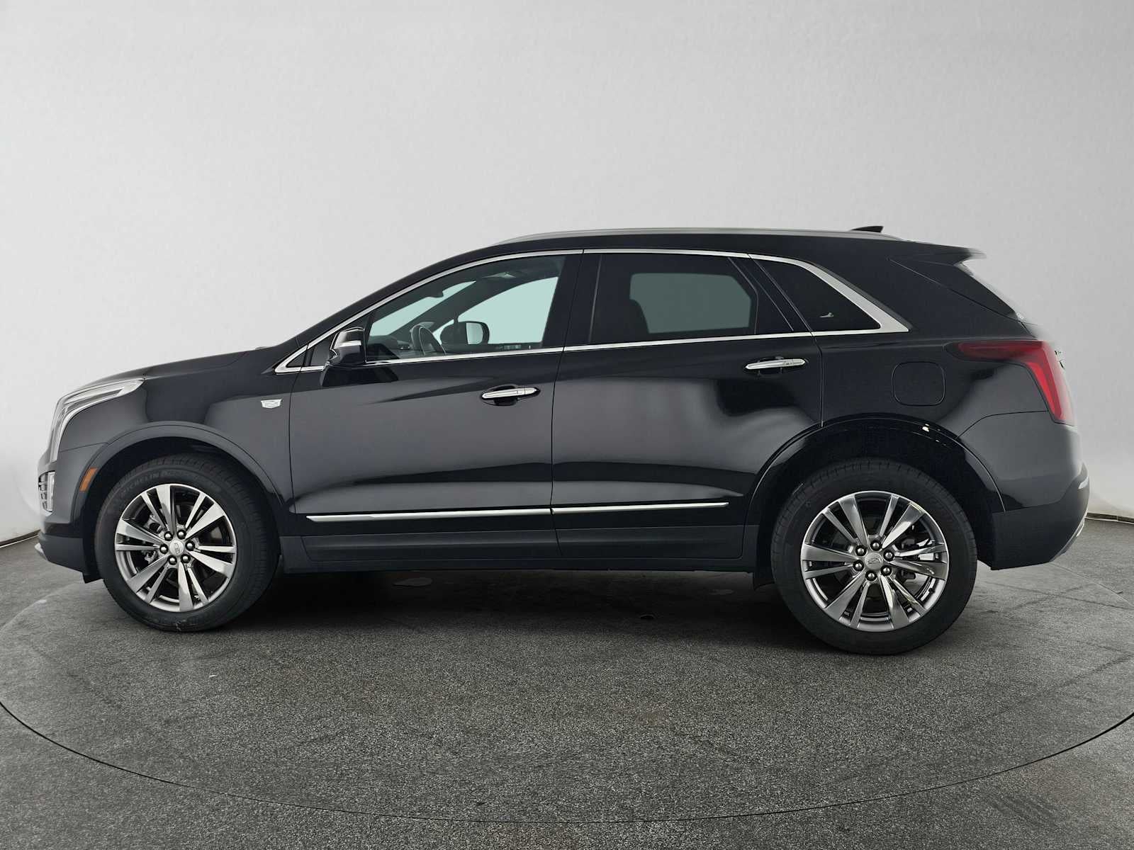 2023 Cadillac XT5 FWD Premium Luxury