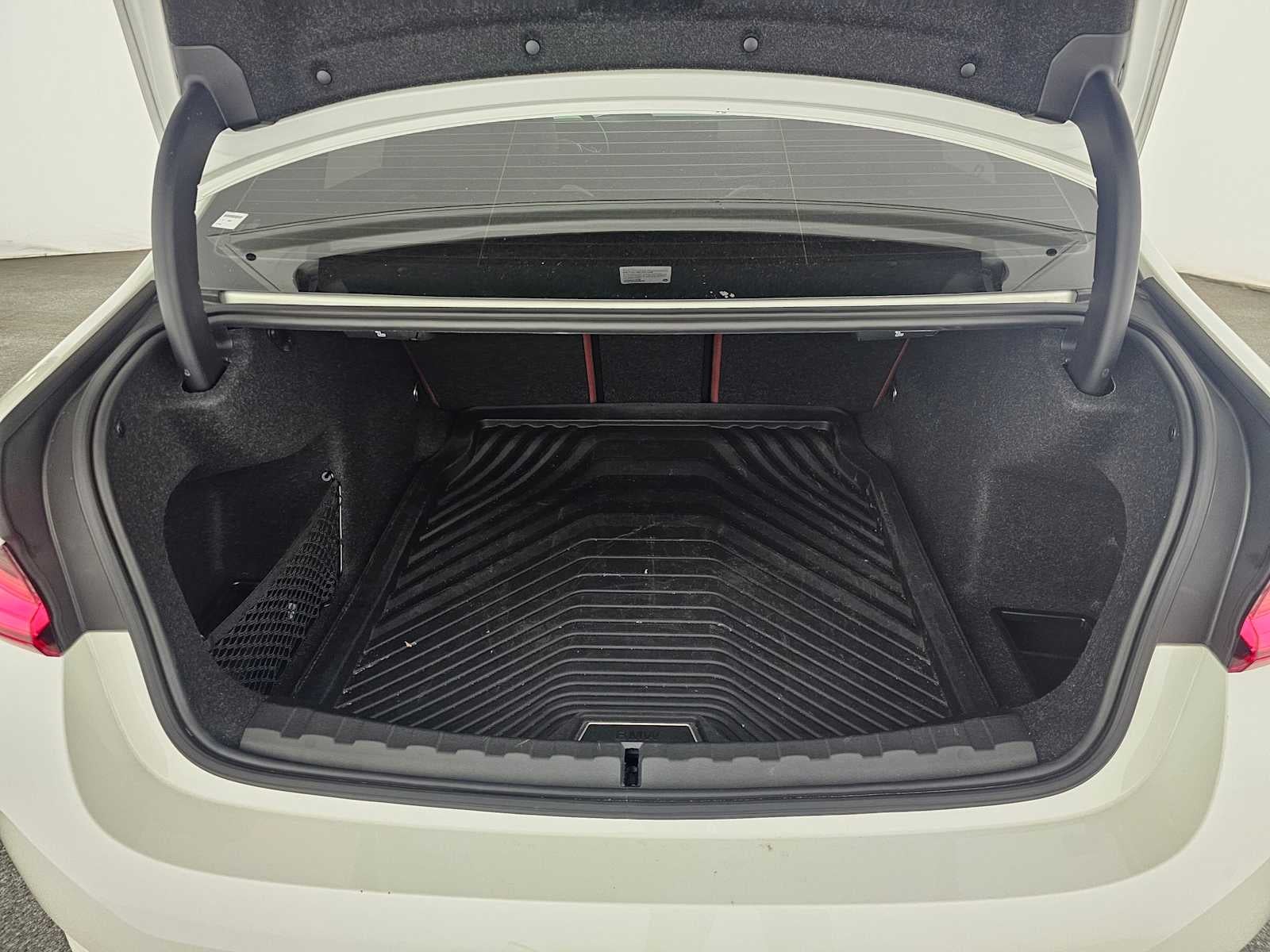 2023 BMW 330i 330i