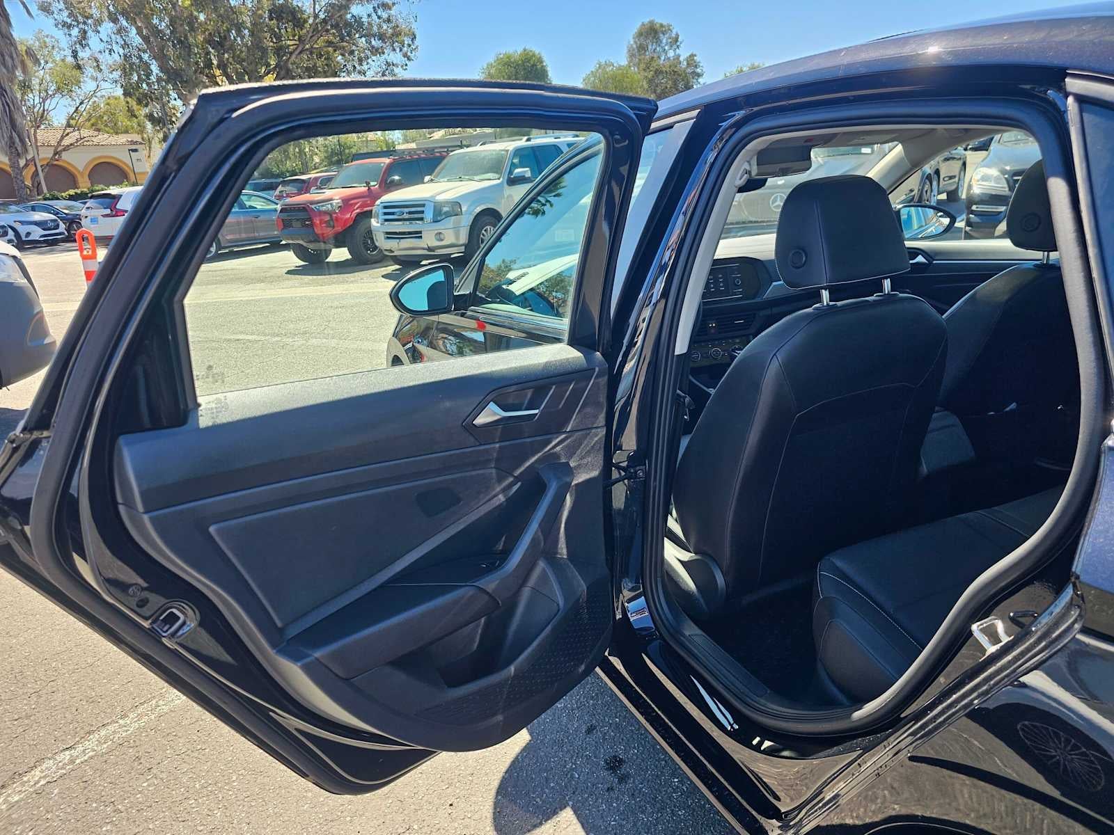 2023 Volkswagen Jetta SE