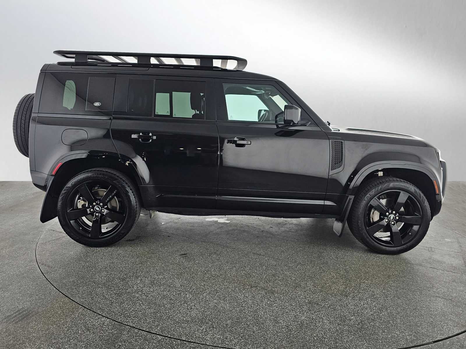2022 Land Rover Defender X-Dynamic SE