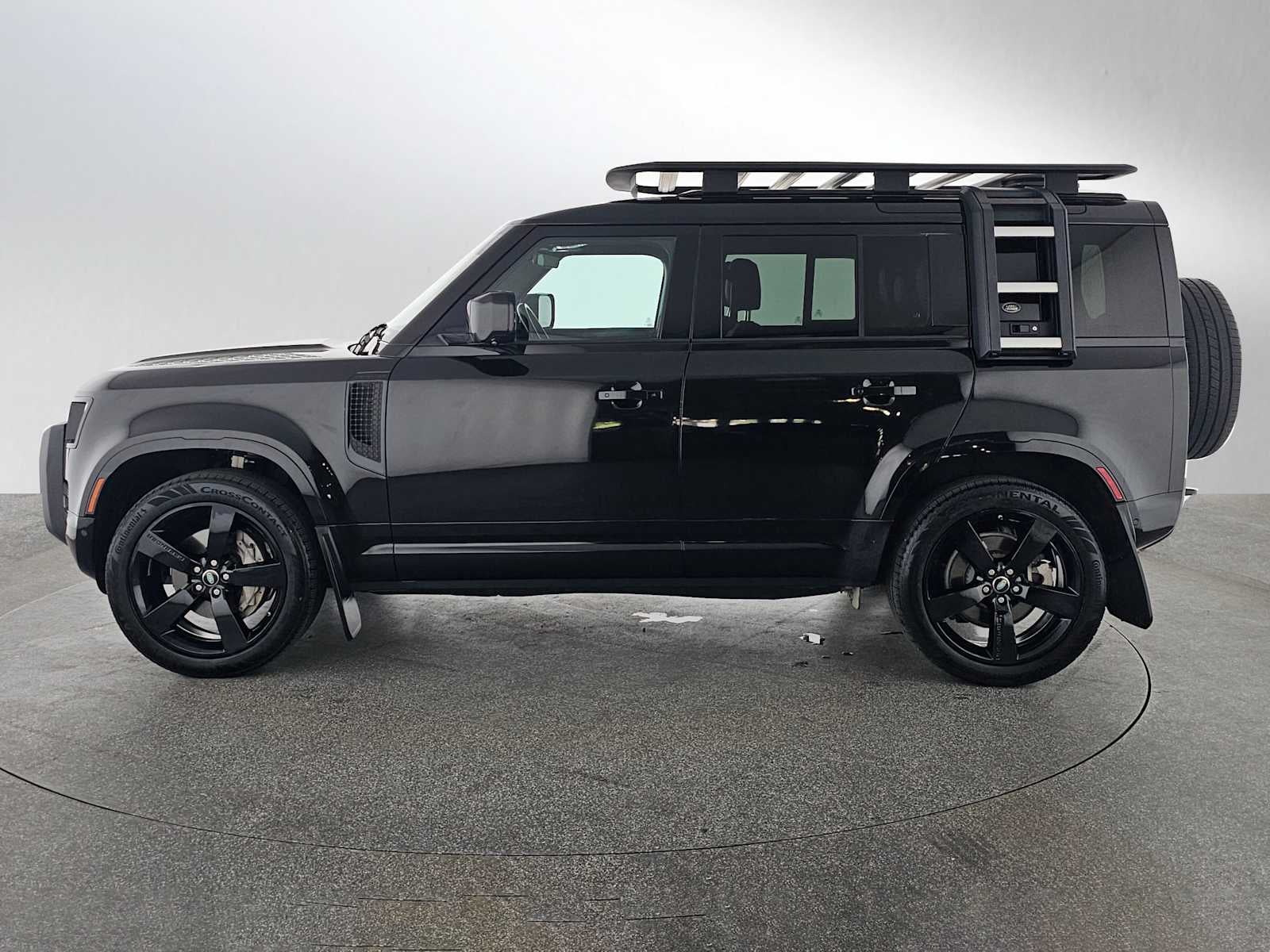 2022 Land Rover Defender X-Dynamic SE
