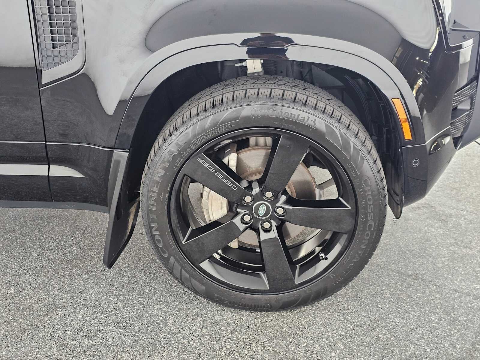 2022 Land Rover Defender X-Dynamic SE