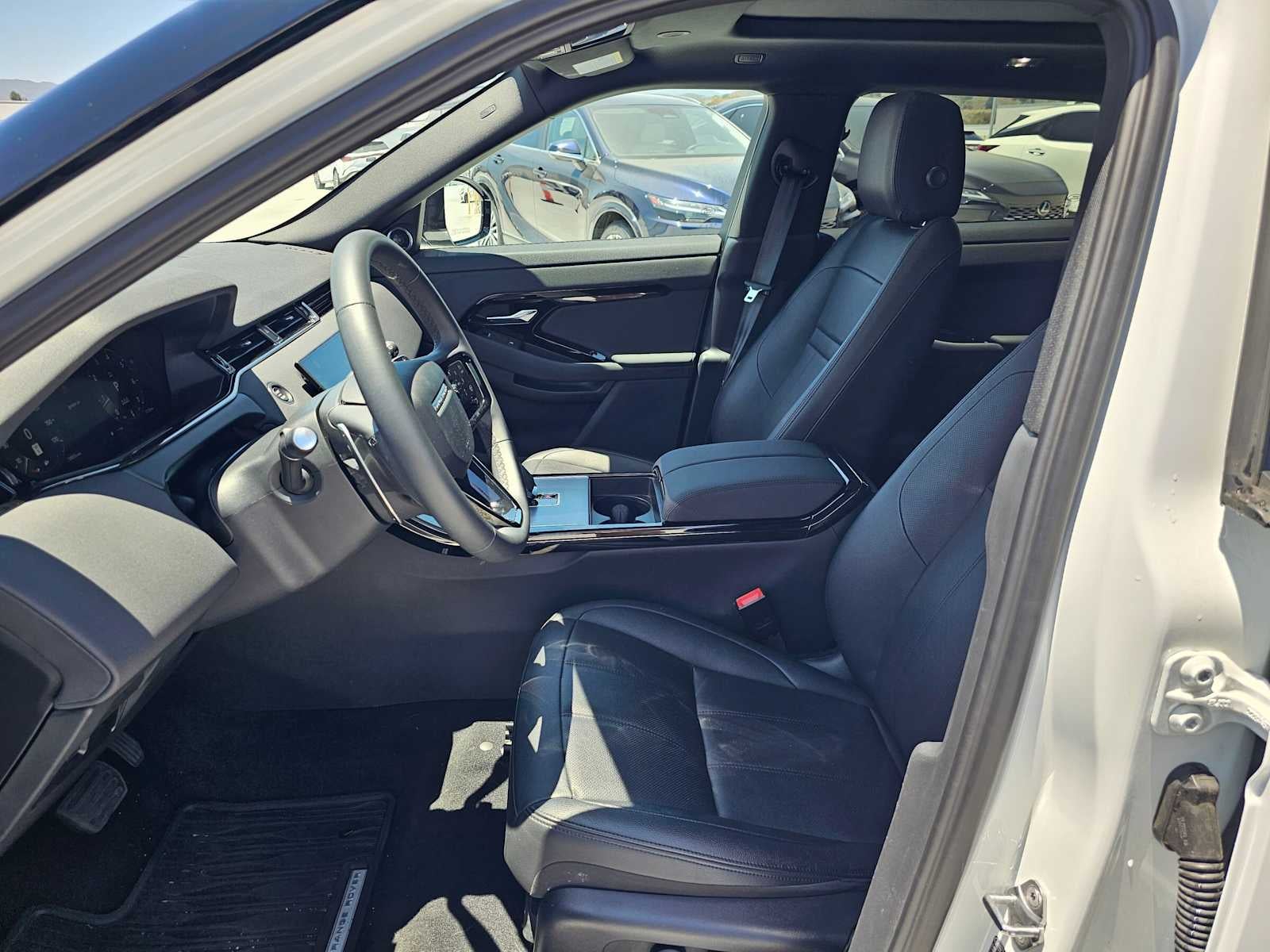 2025 Land Rover Range Rover Evoque Core S