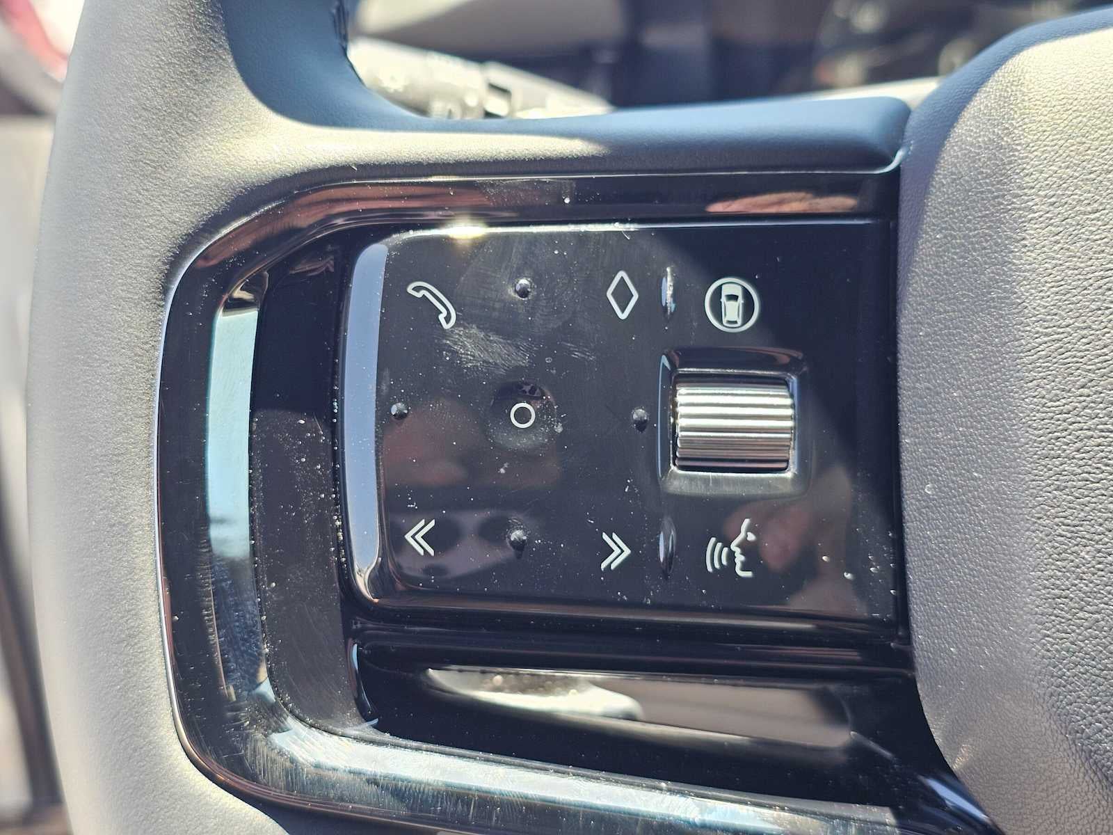 2025 Land Rover Range Rover Evoque Core S