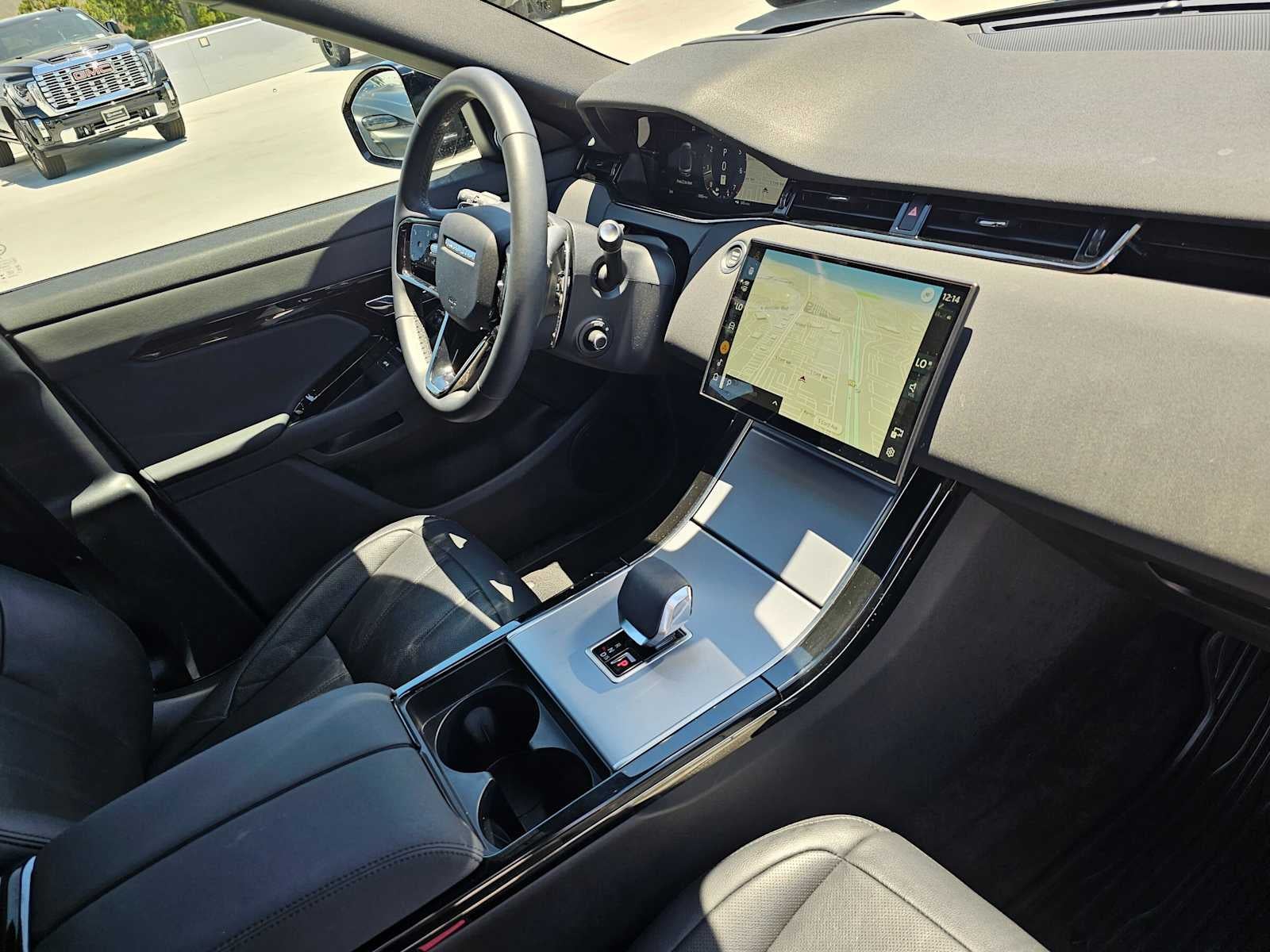 2025 Land Rover Range Rover Evoque Core S