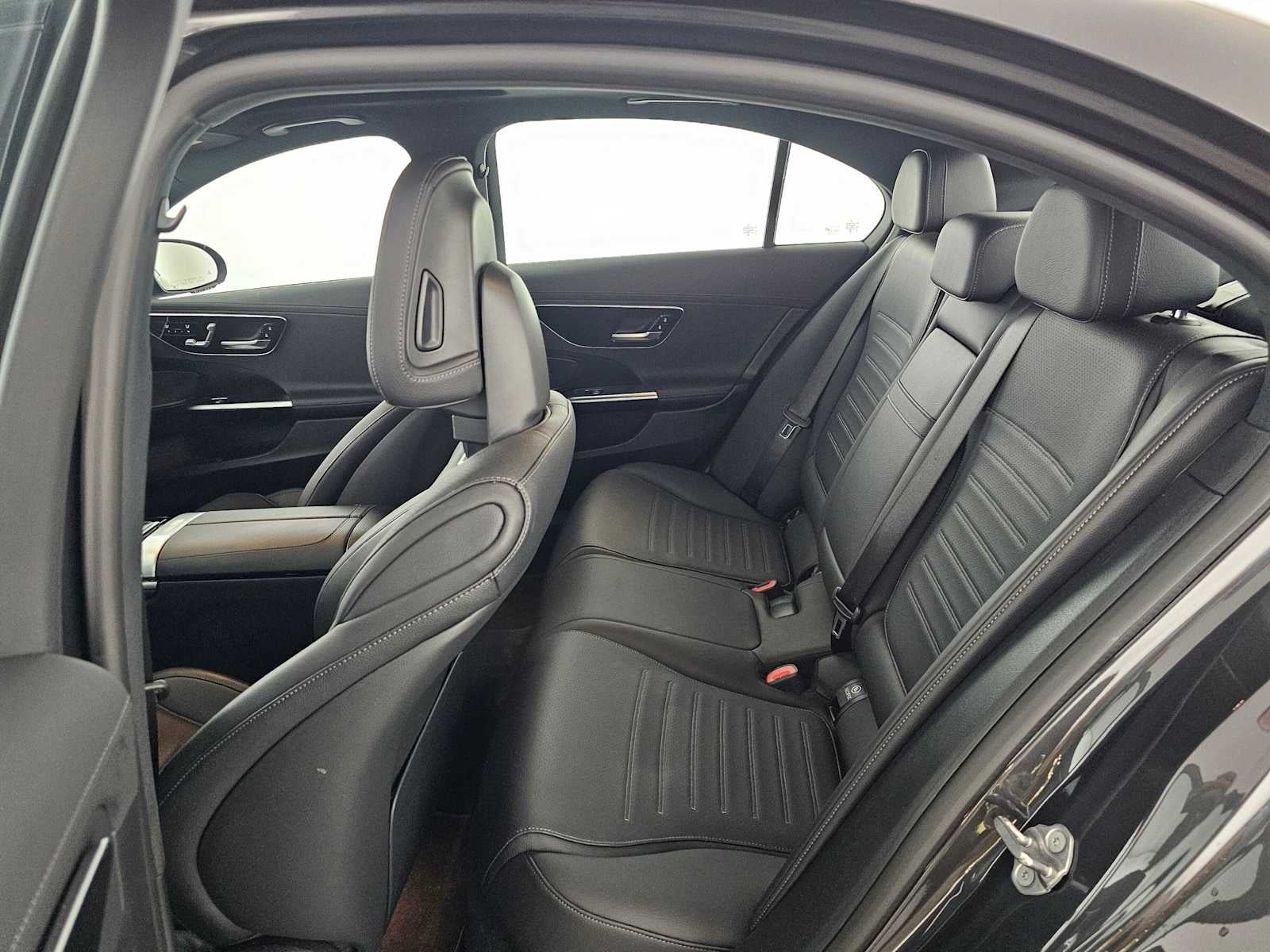 2023 Mercedes-Benz C 300 Sedan