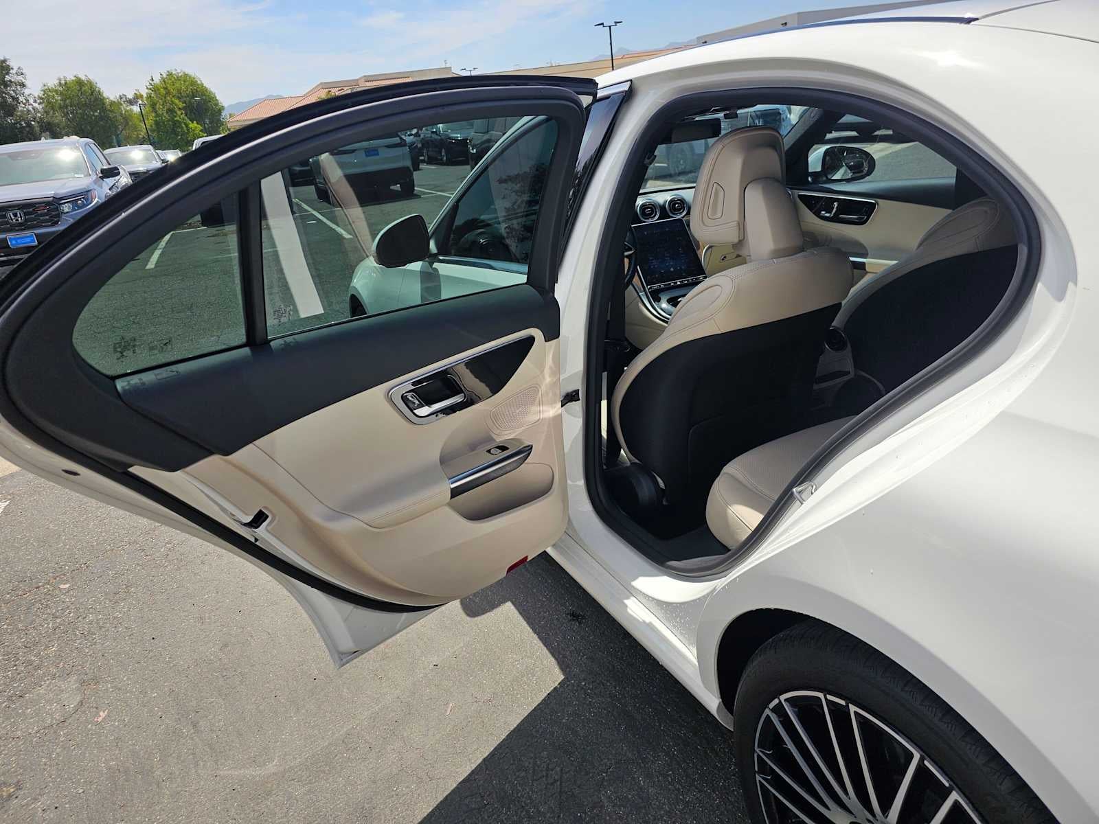 2023 Mercedes-Benz C 300 Sedan