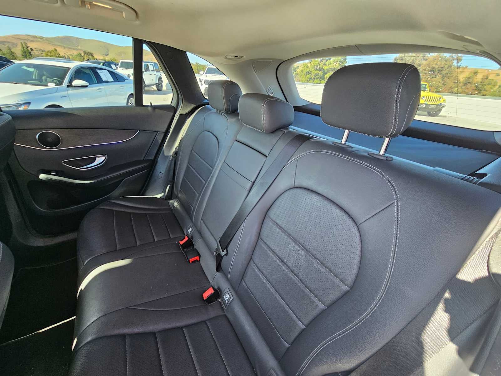2022 Mercedes-Benz GLC 300 SUV