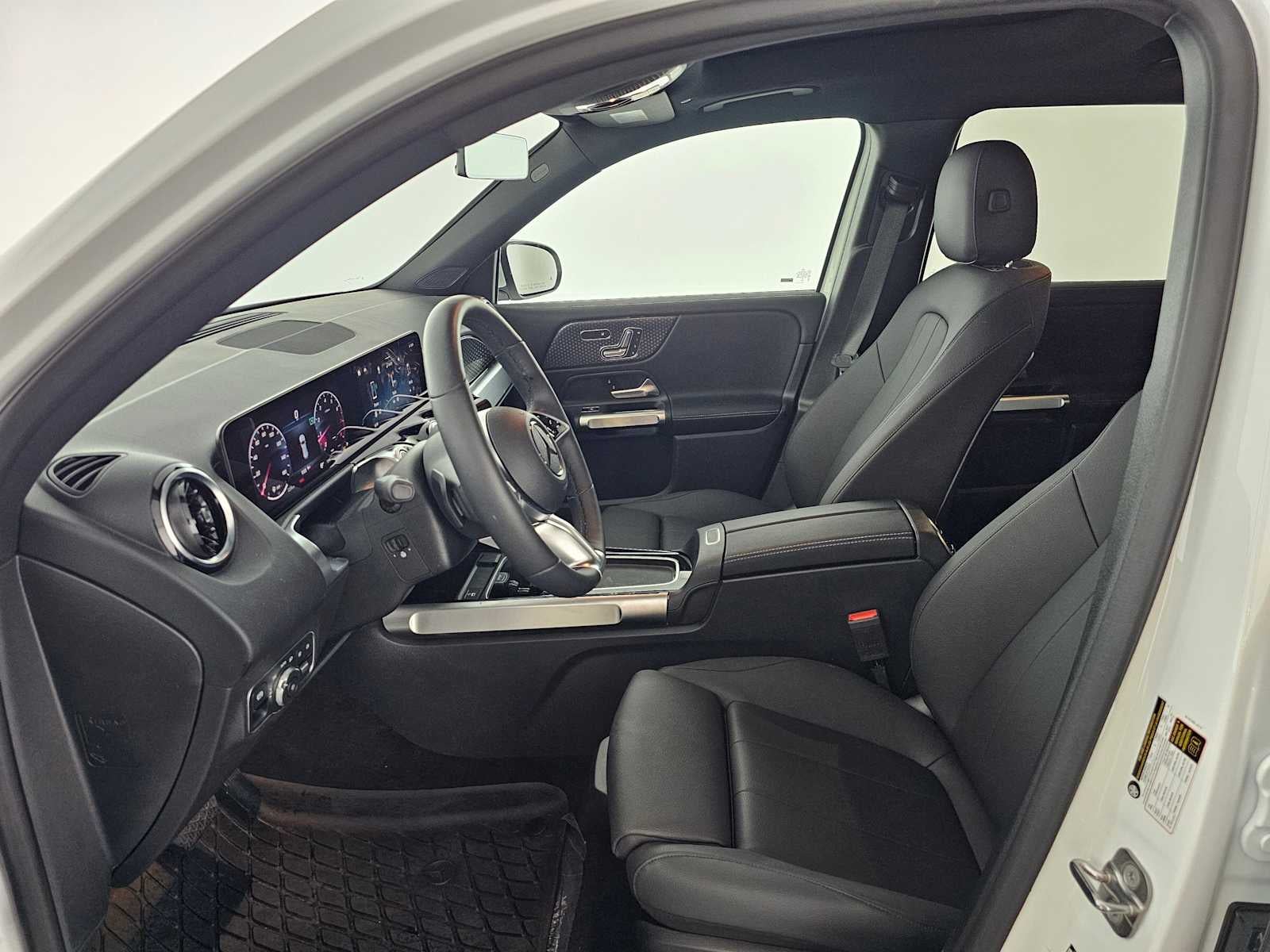 2026 Mercedes-Benz GLB 250 SUV