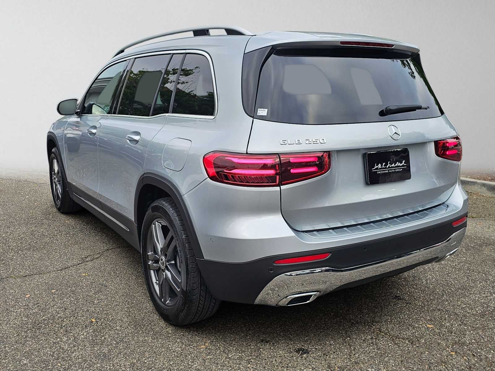 2026 Mercedes-Benz GLB 250 SUV