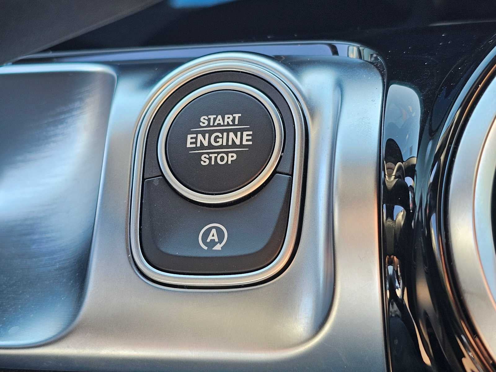 2026 Mercedes-Benz GLB 250 SUV