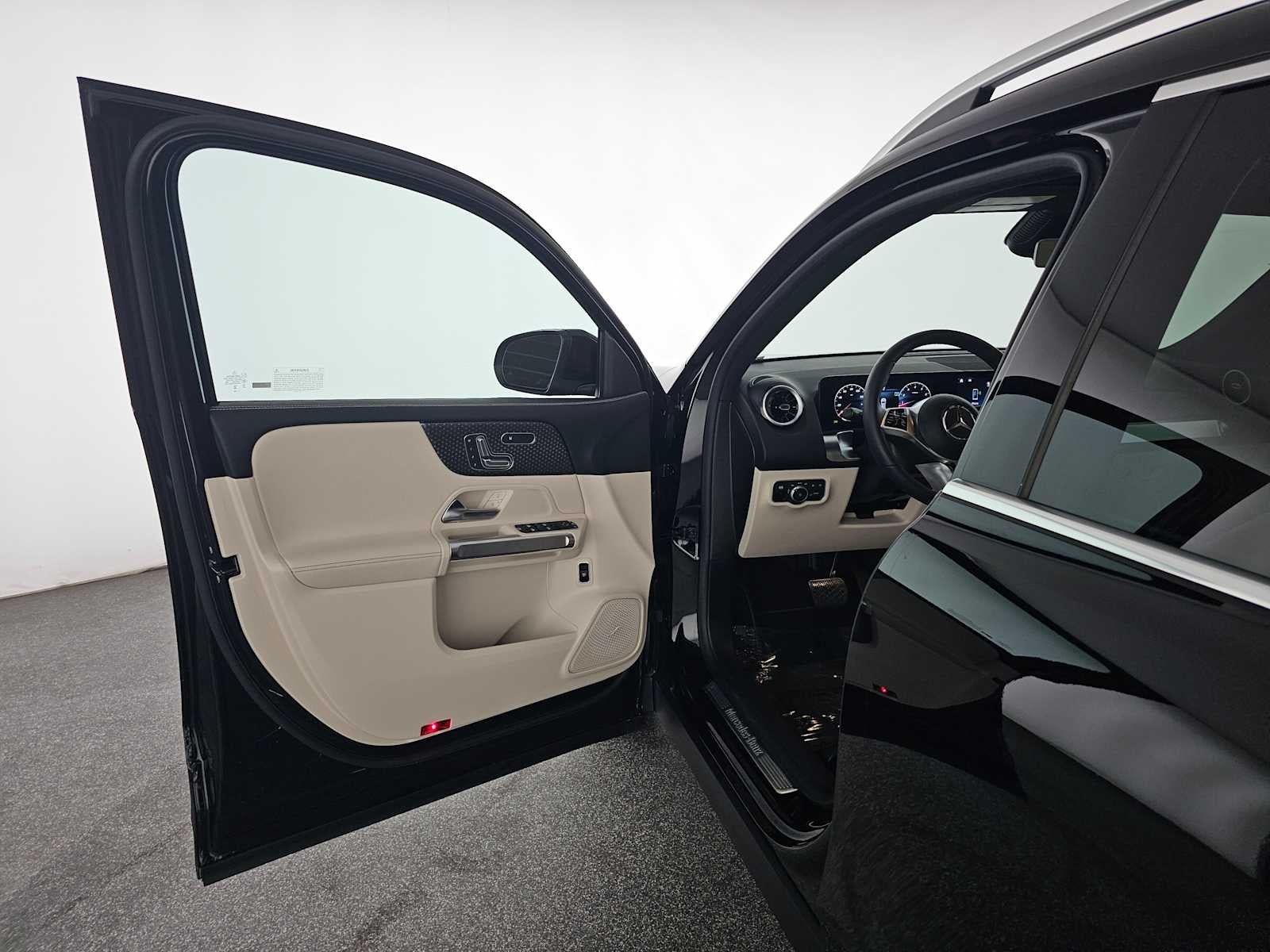 2026 Mercedes-Benz GLB 250 SUV