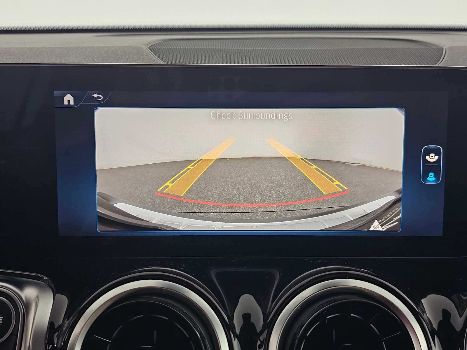 2026 Mercedes-Benz GLB 250 SUV